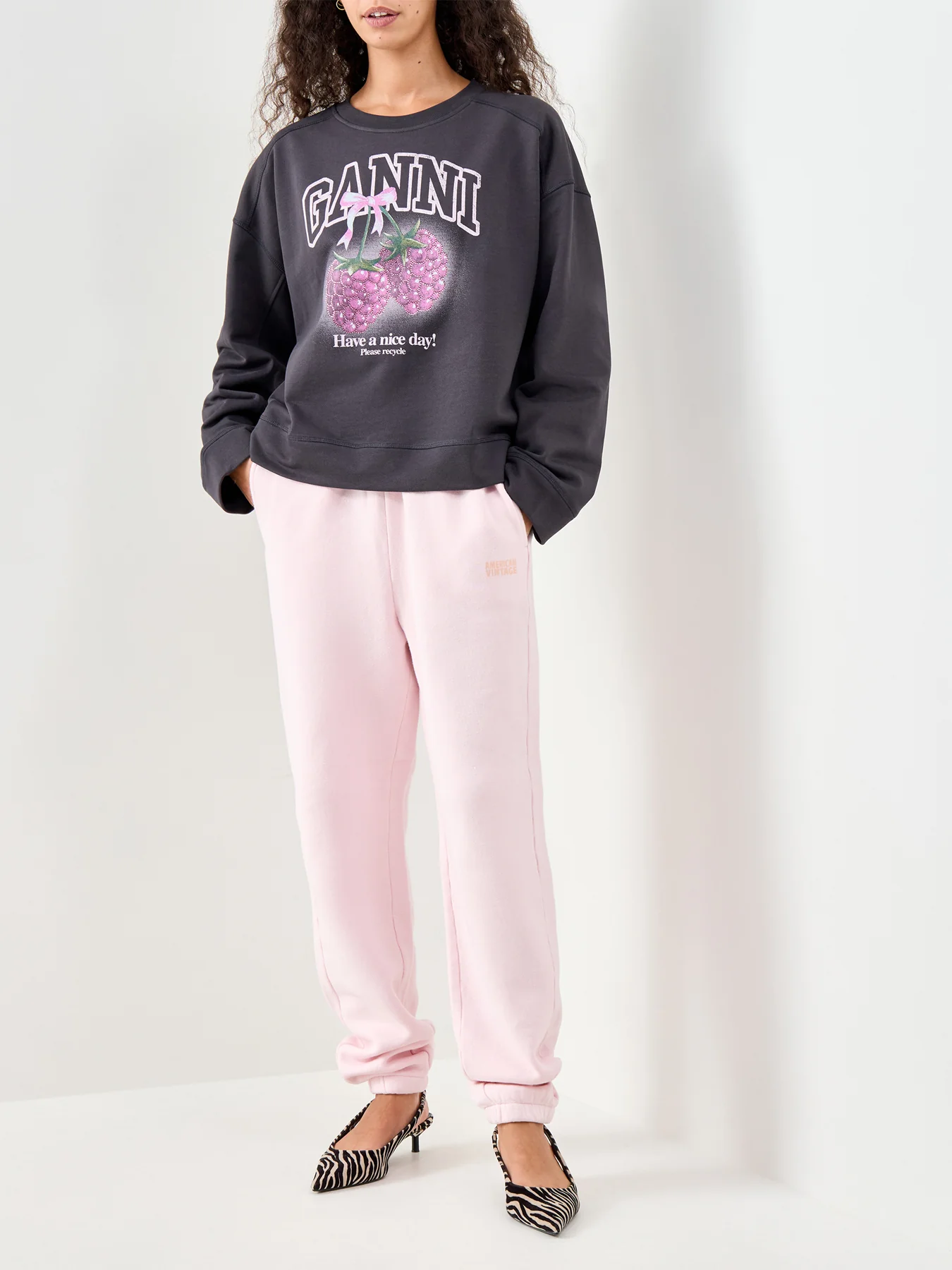 Isoli Crewneck Raspberry Grey - Image 2