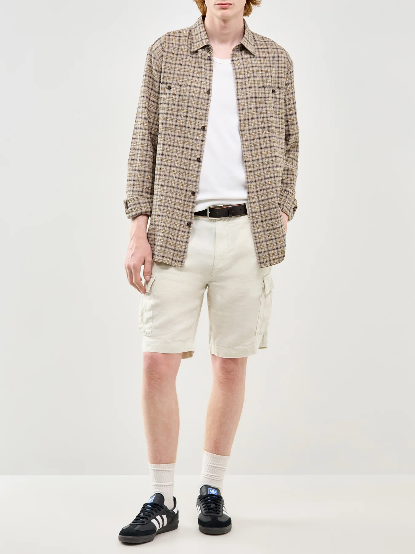 Linen Cargo Shorts Beige - Image 2