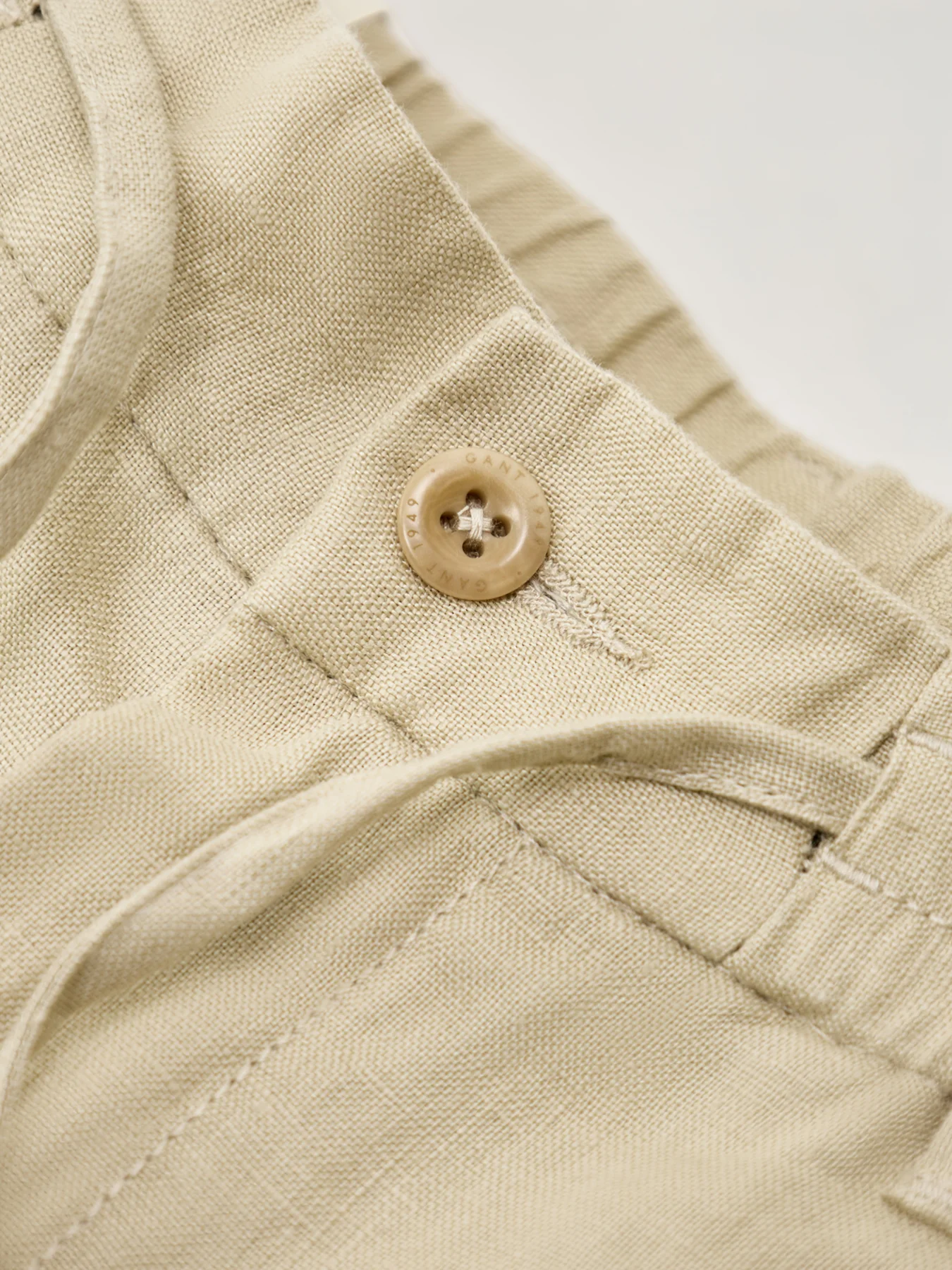 Linen Drawstring Shorts Beige - Image 3