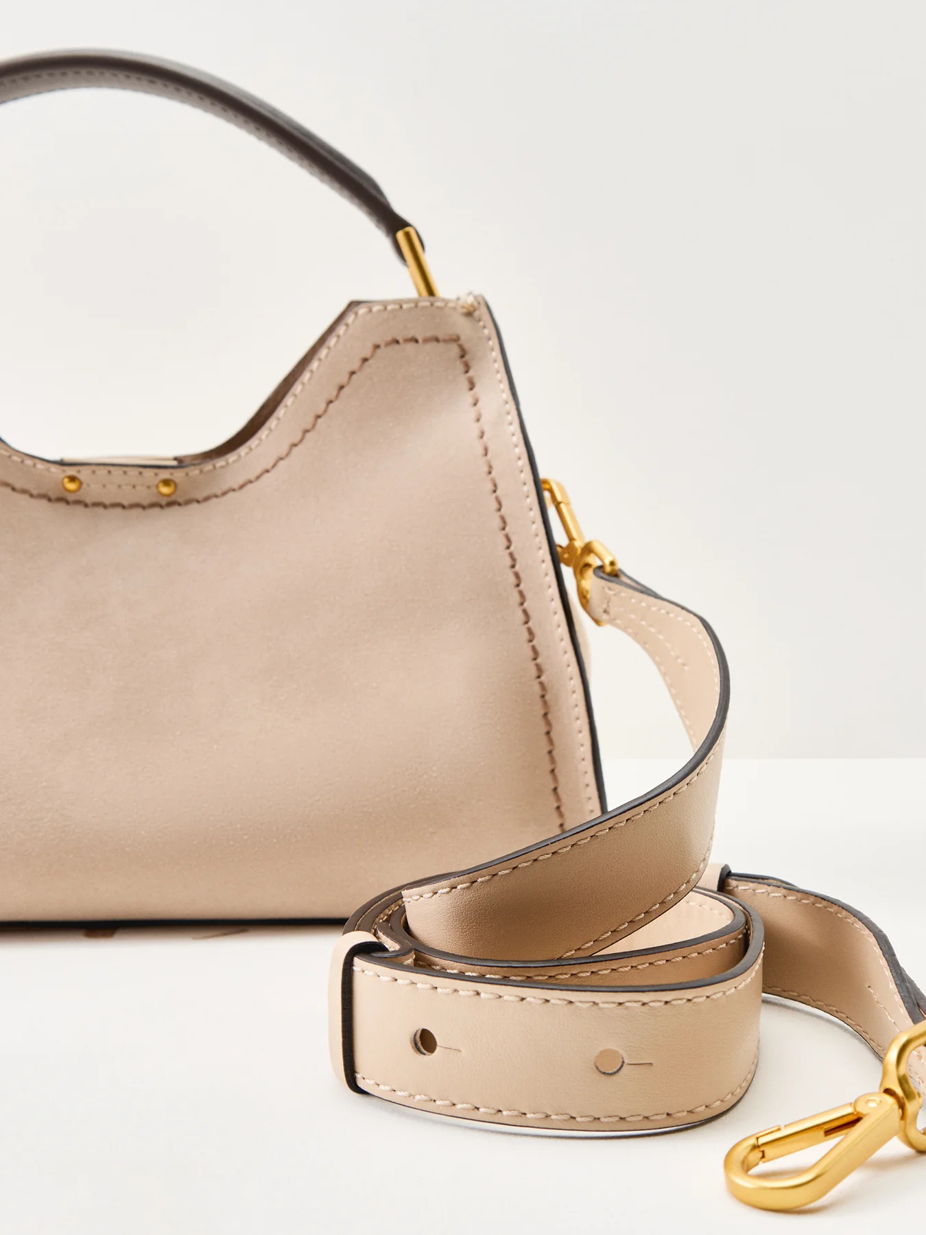 Aurora Medium Top Handle Leather Tote Beige - Image 5