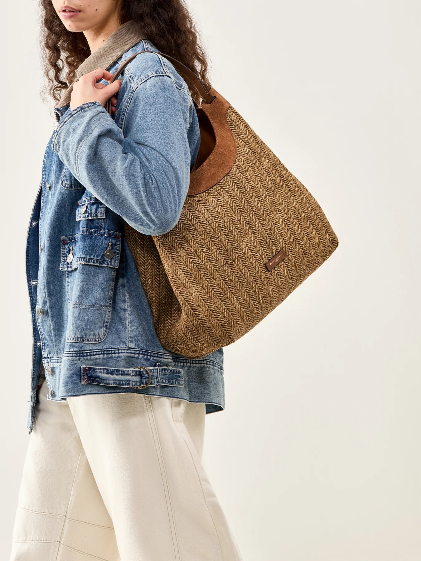 Dua L Straw Shoulder Tote Neutral - Image 2