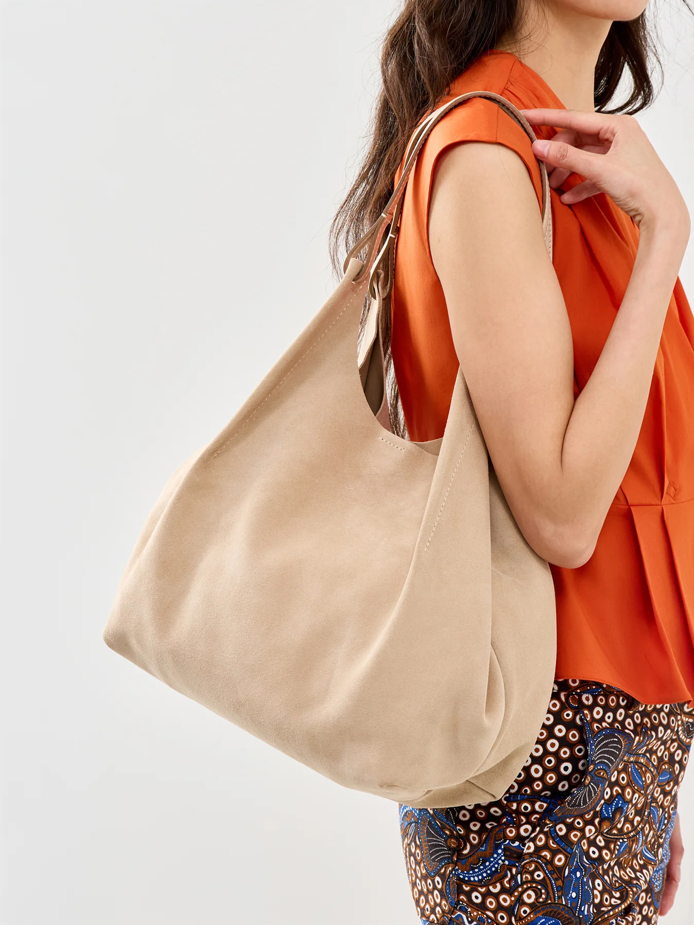 Dua L Suede Shoulder Tote Beige - Image 2
