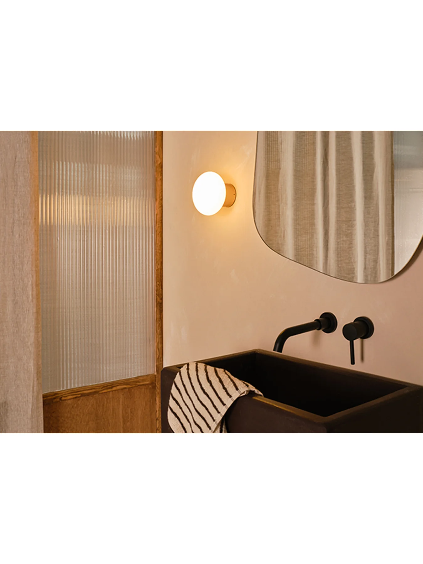 Ellipse LED Wall Light Black Chrome IP44 - Image 3