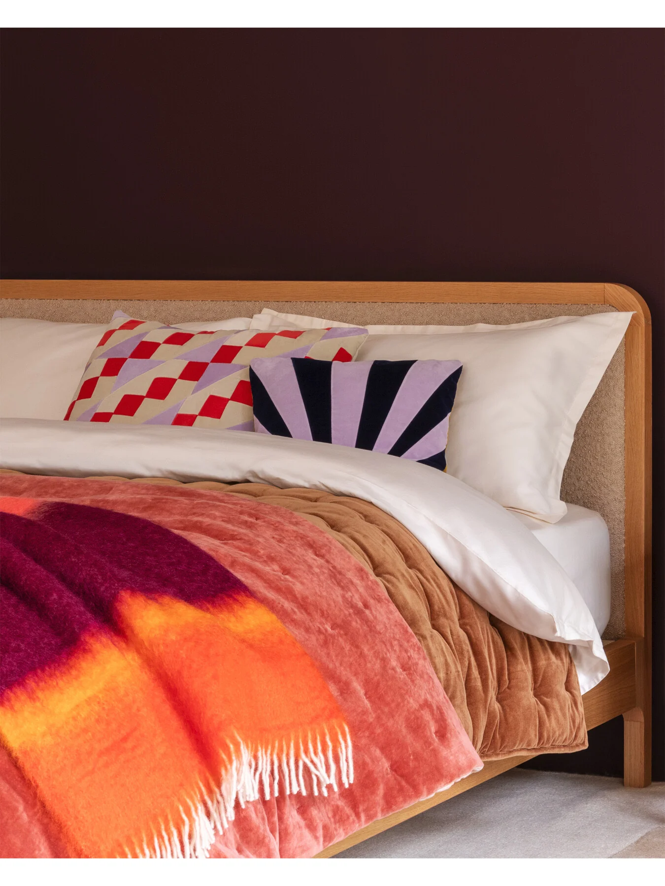 Heal’s Two Tone Quilt Red & Pink 140 x 200cm - Image 2