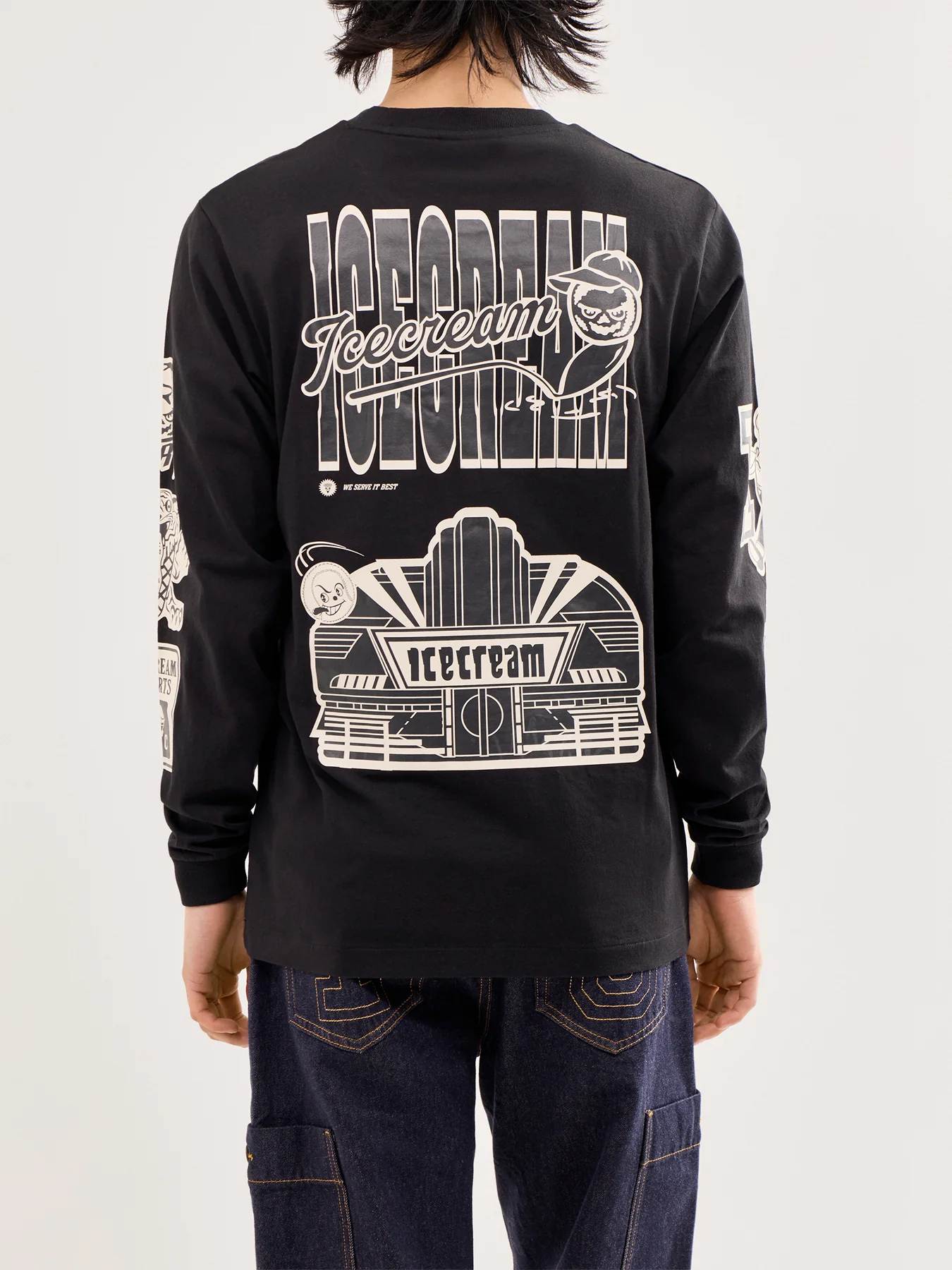 Graphic Long-Sleeve T-Shirt Black - Image 5