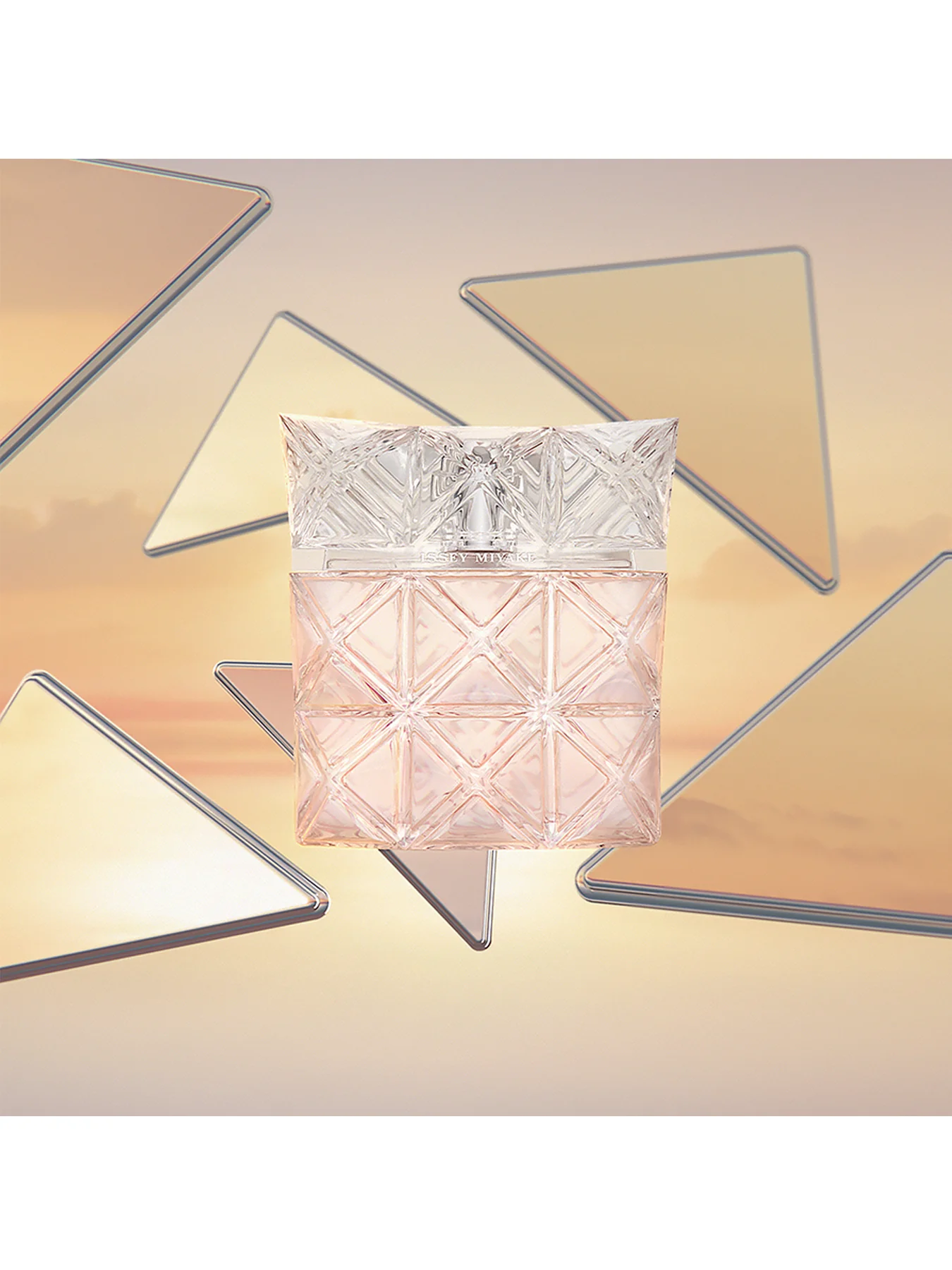 Lumière D’Issey Eau de Parfum 30ml - Image 4