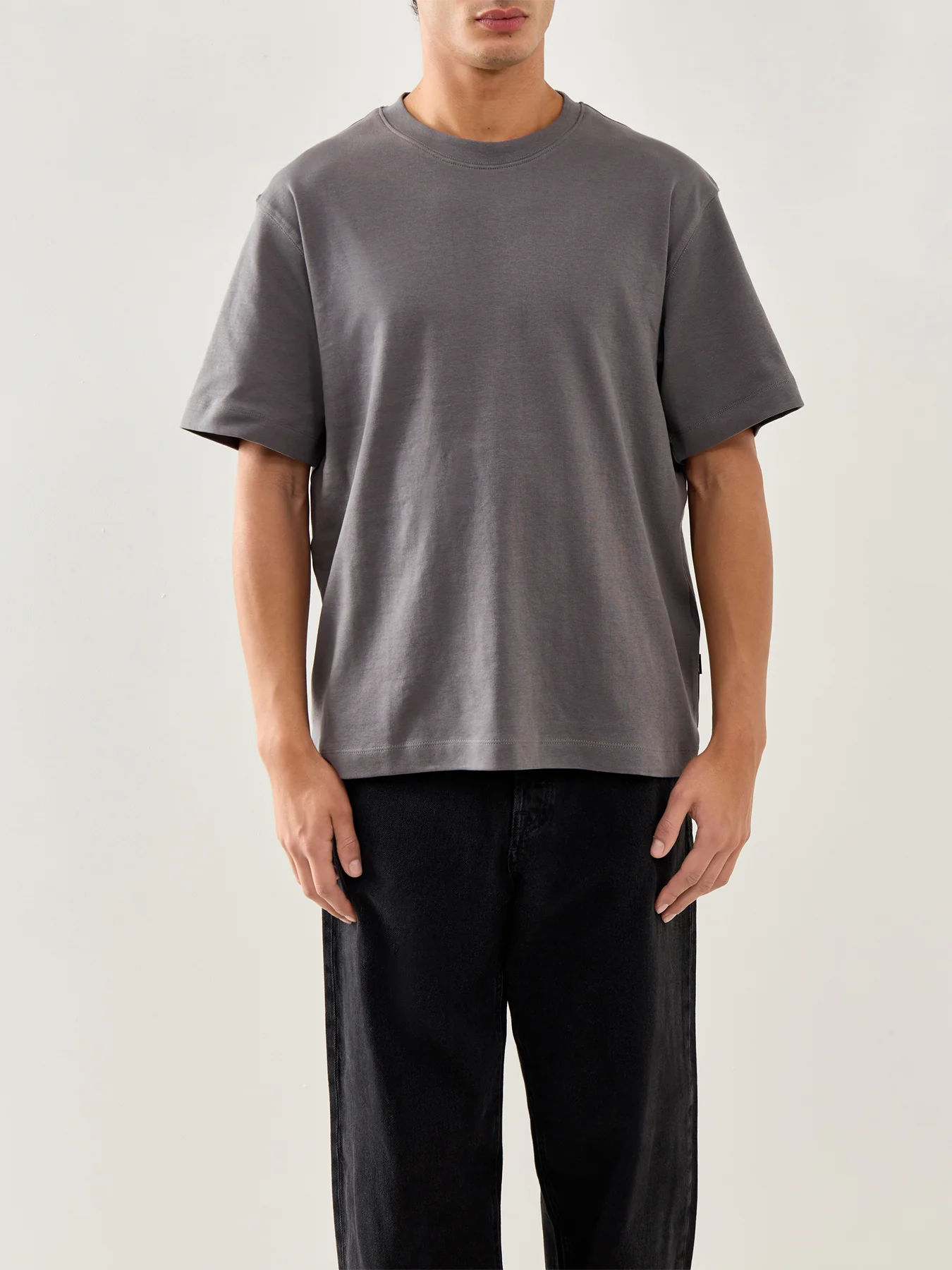 Urban Edge O-Neck T-Shirt - Image 4