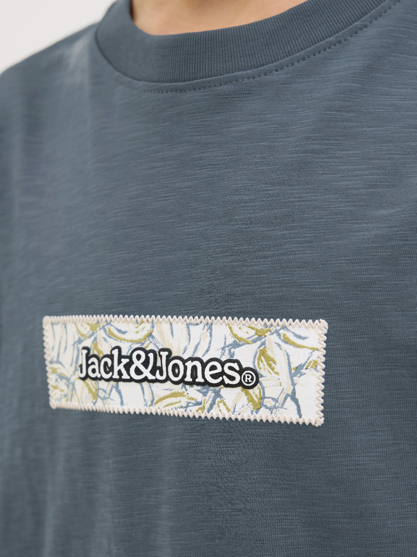 Branding Logo T-Shirt Stormy Weather - Image 2