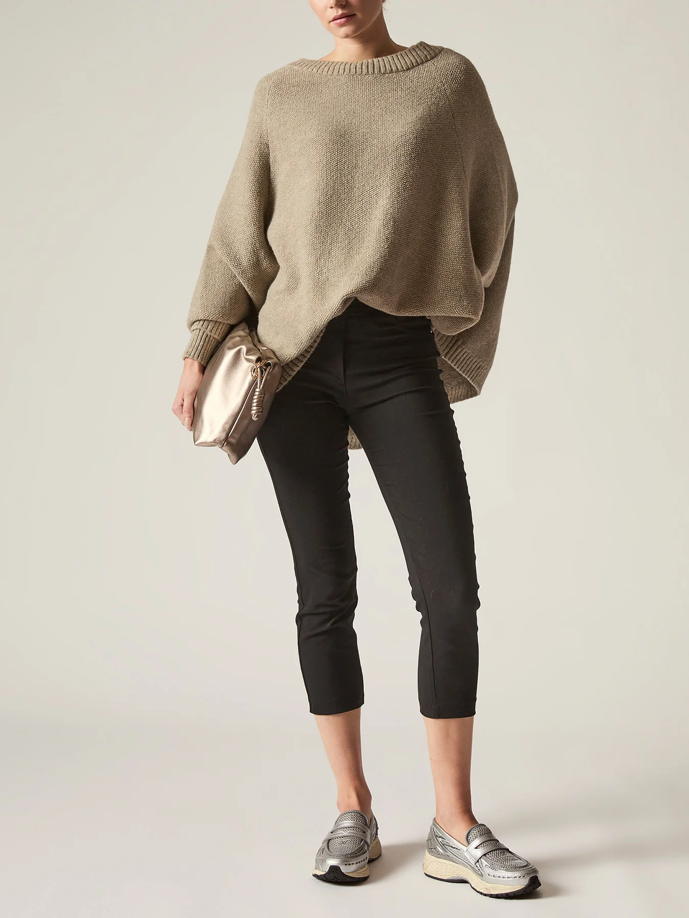 Oversized Pullover Beige - Image 2
