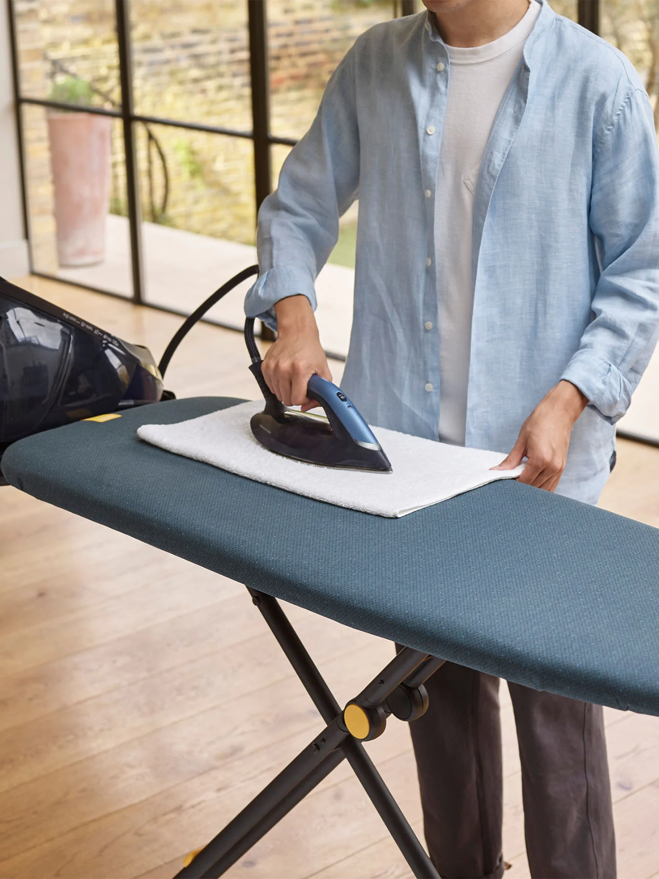 Glide Max Plus Ironing Board 135cm - Image 4