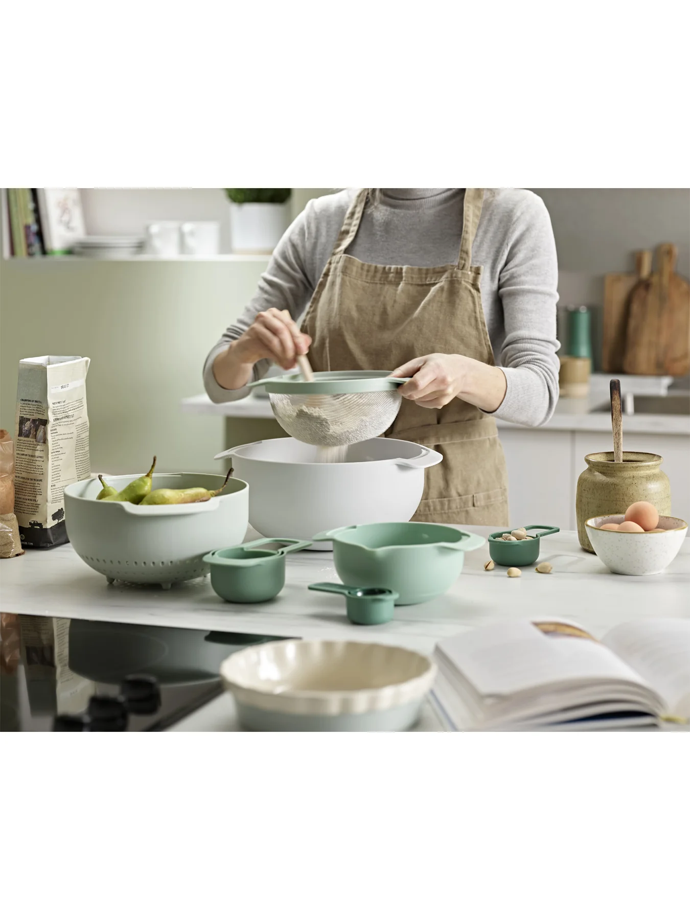 Nest 9 Plus 9 Piece Food Preparation Set Editions - Image 10