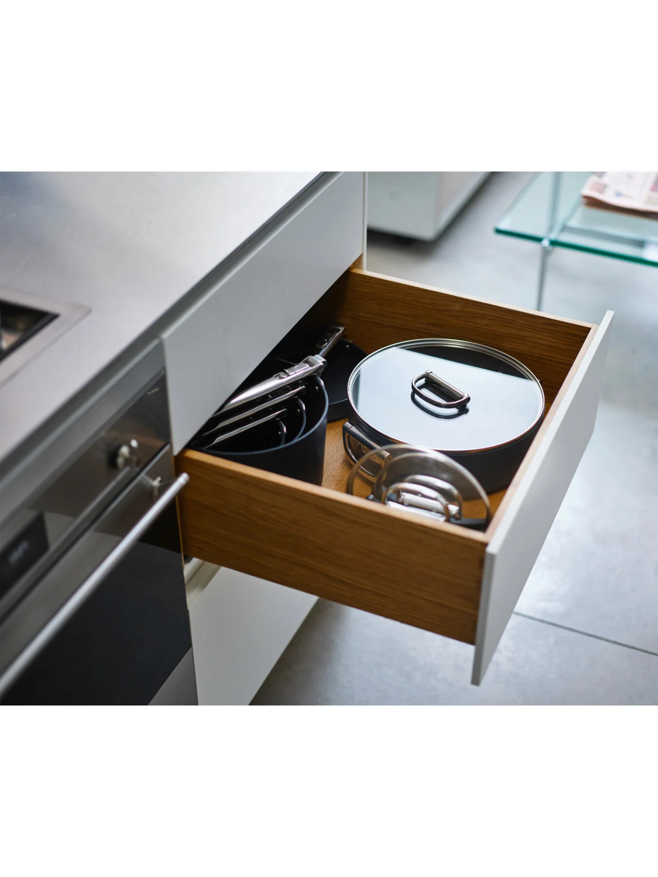 Space Non Stick Shallow Casserole Lid - Image 6