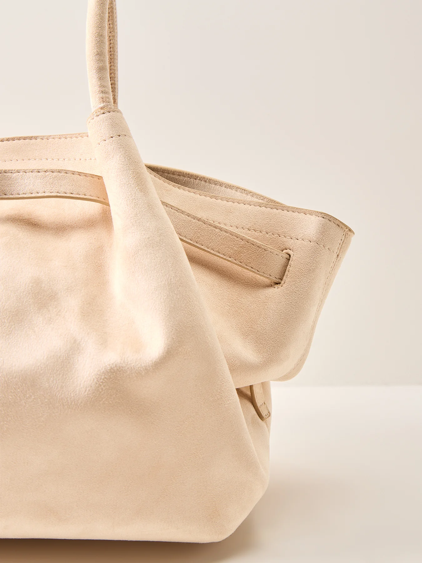 Hana Medium Tote Off White - Image 5