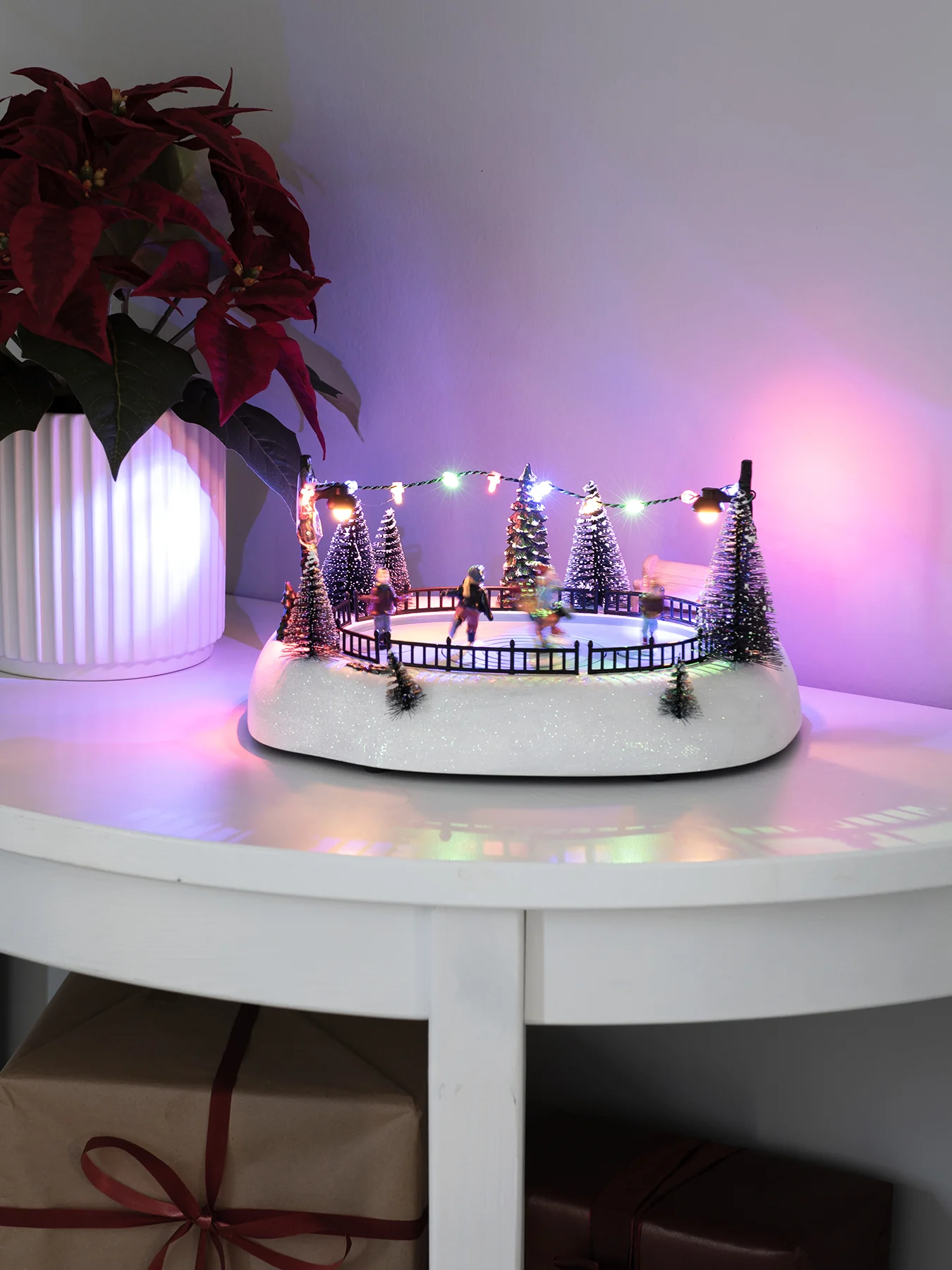Ice Rink 12 LED Music USB Christmas Decoration - Image 2
