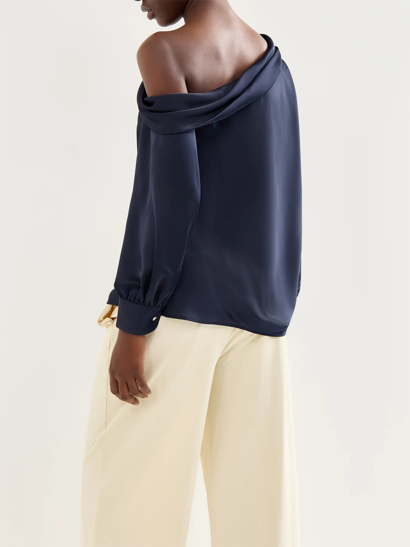 Zamiel Long Sleeves Blouse Navy - Image 5