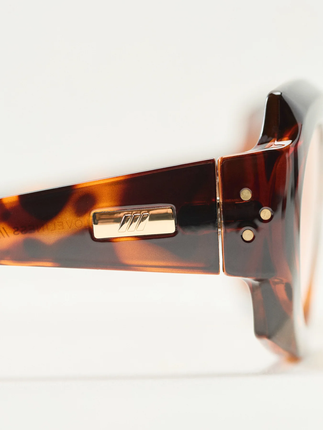 Tortoiseshell Loveliness Sunglasses Brown - Image 3
