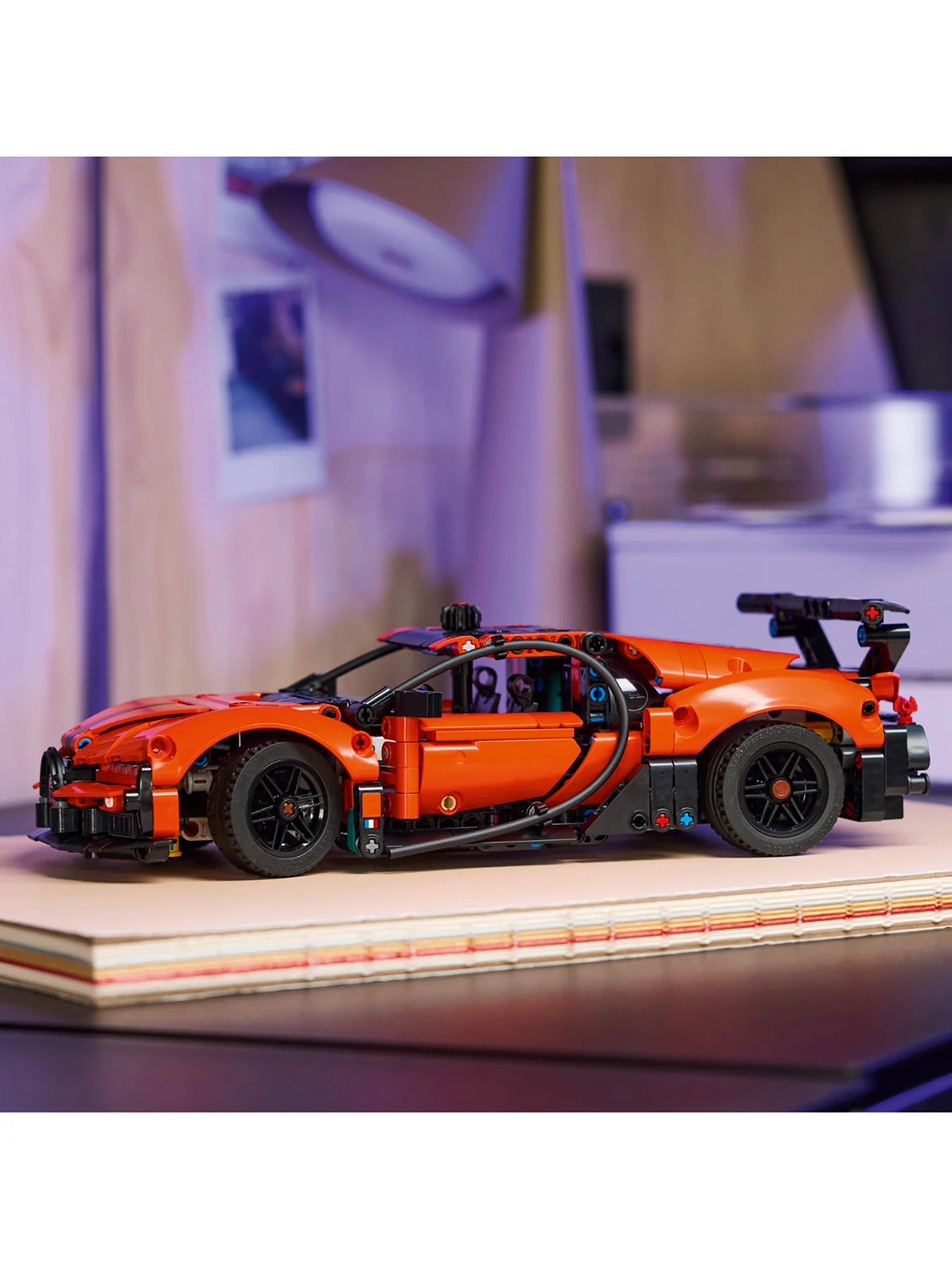 Technic Bugatti Chiron Pur Sport Hypercar 42222 - Image 3