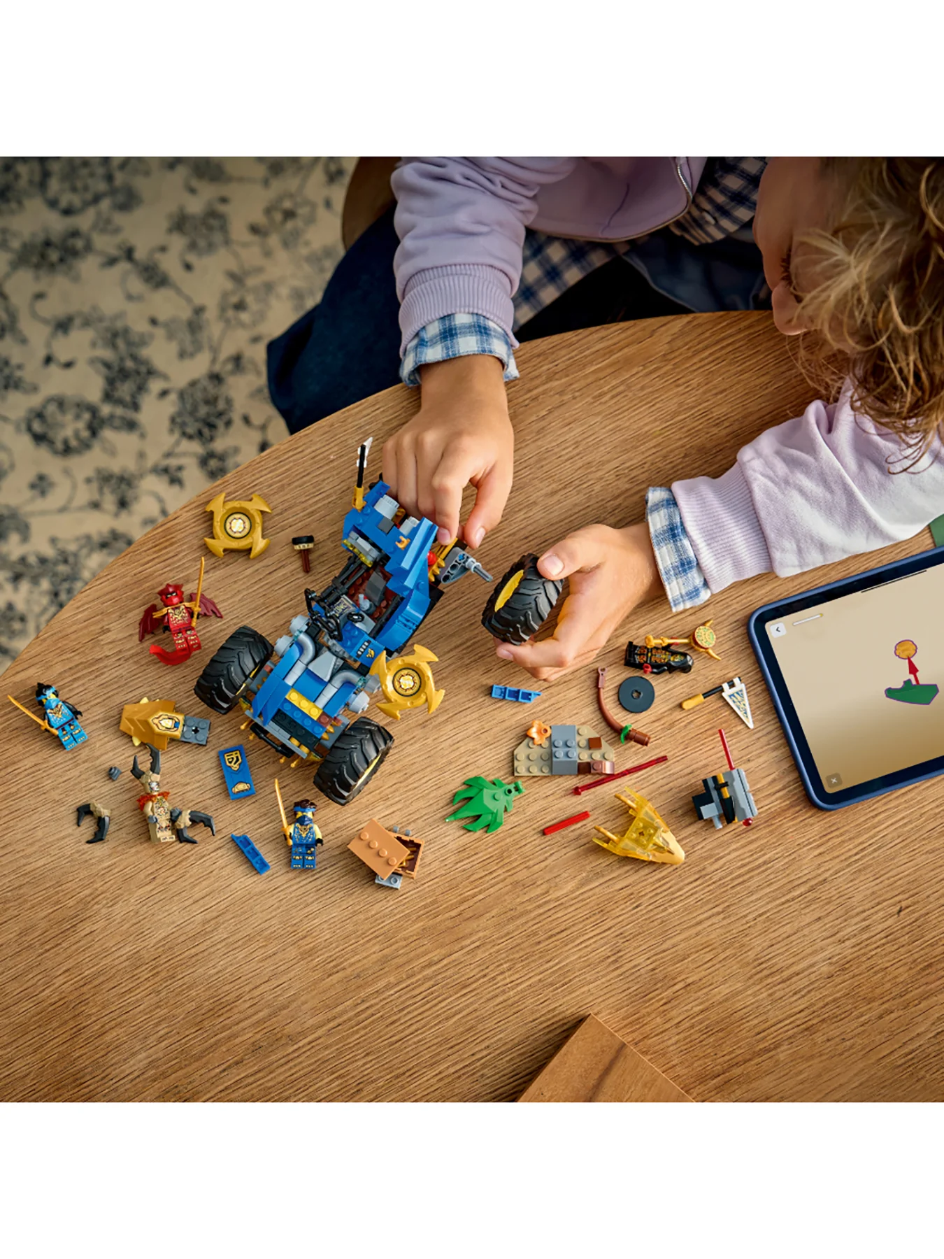 NINJAGO Jay’s Transforming Car Set 71856 - Image 3
