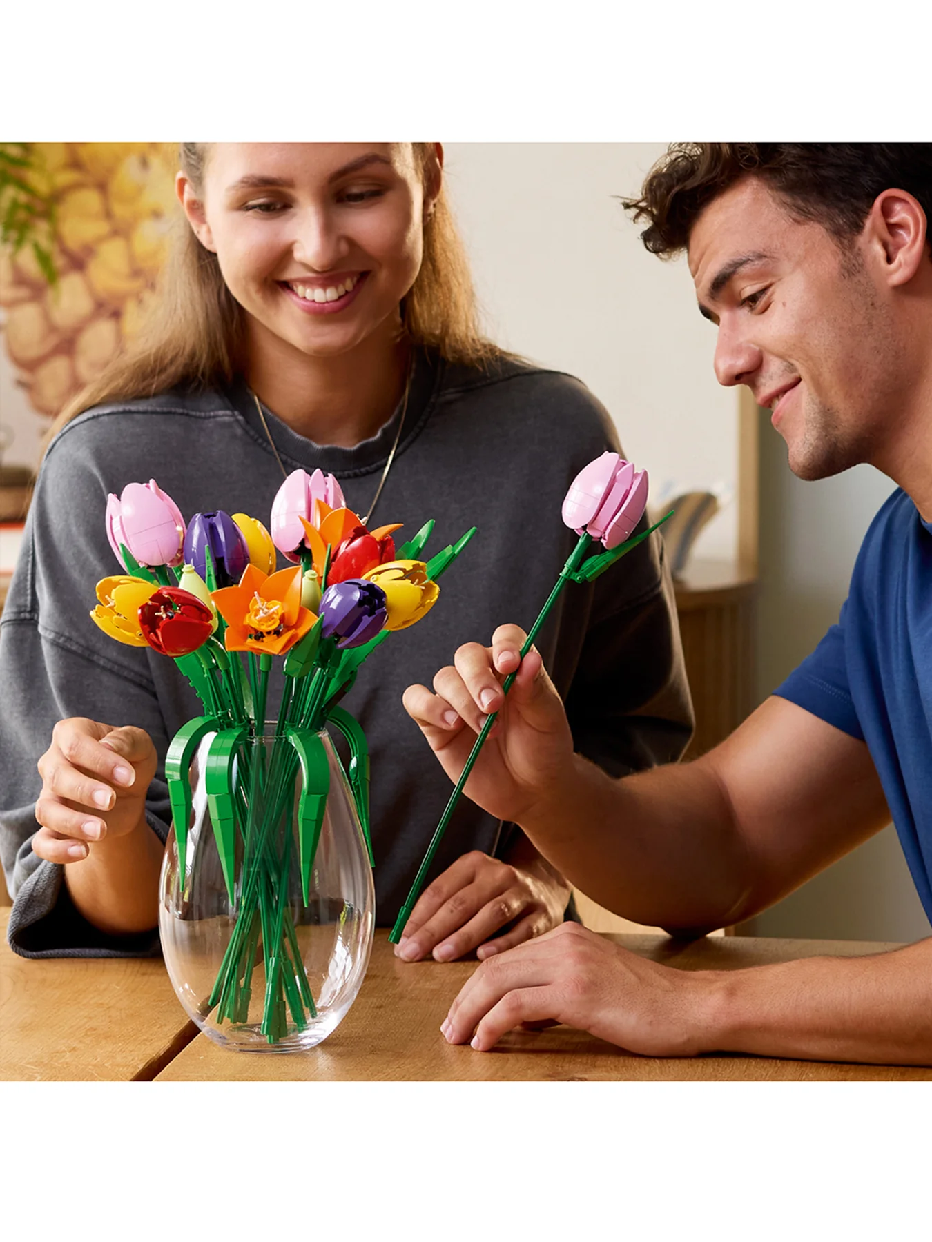 Botanical Tulip Bouquet Set 11501 - Image 2