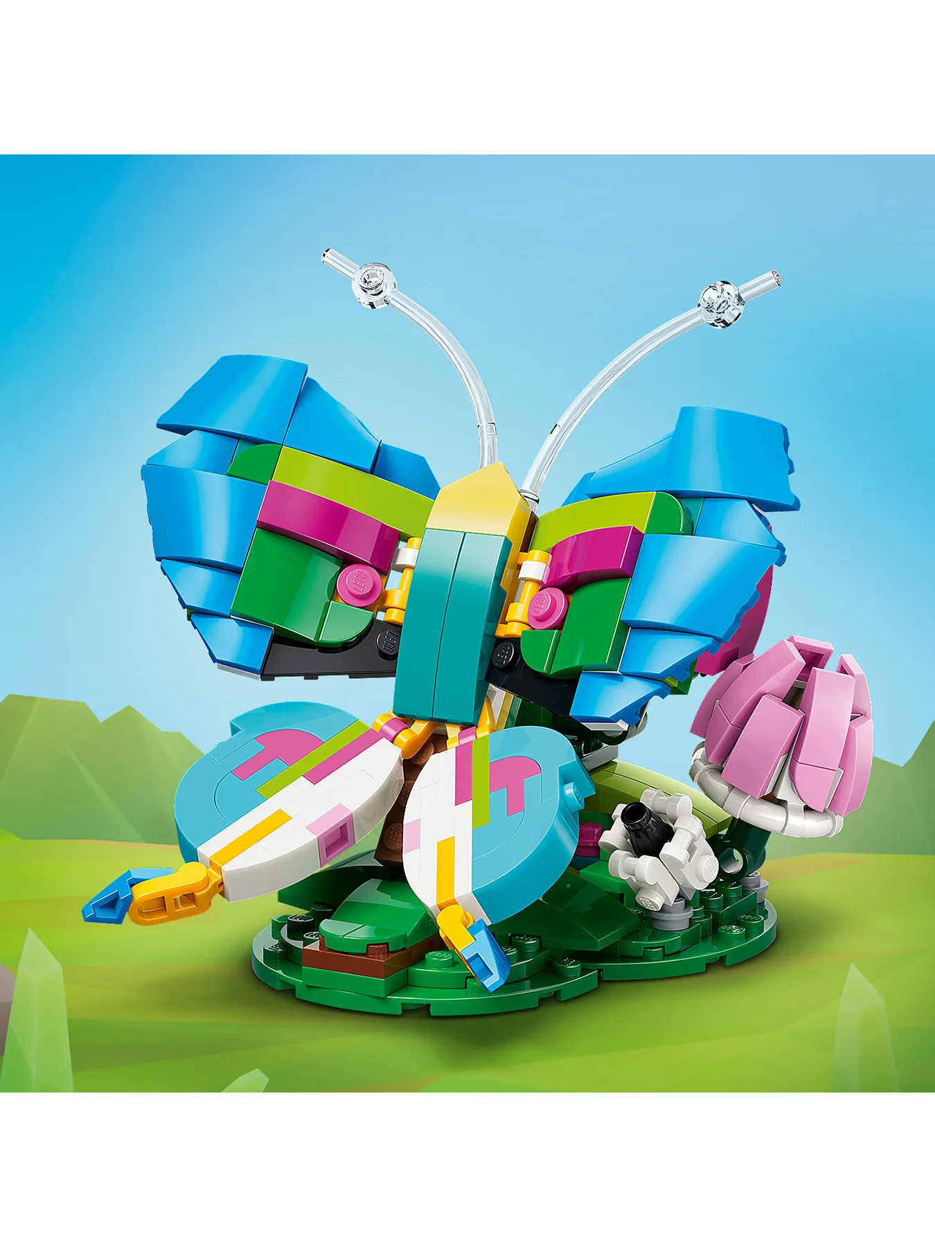 Wild Animals Colorful Hummingbird Building Set 31384 - Image 3