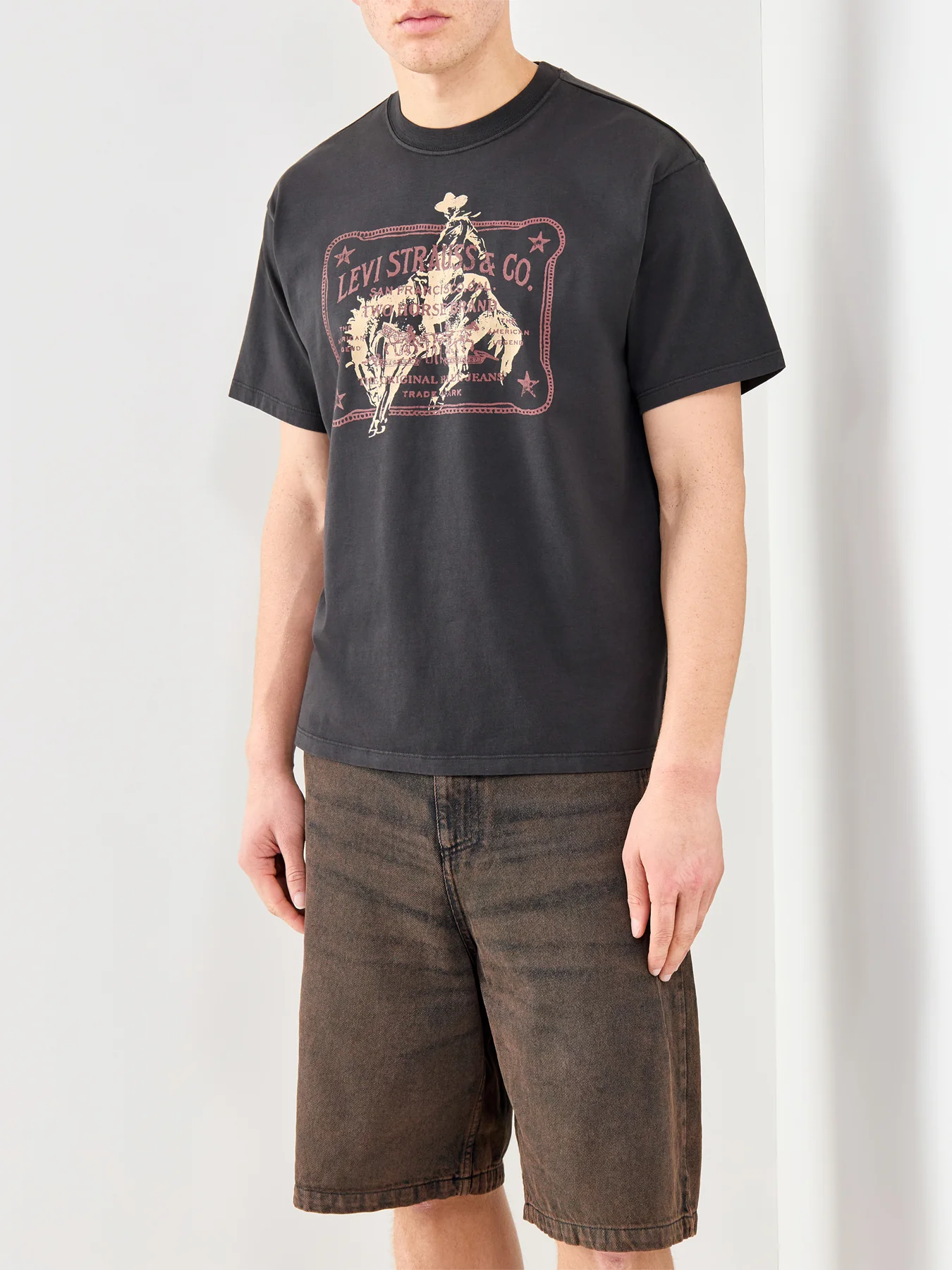 Vintage Graphic T-Shirt Black - Image 4