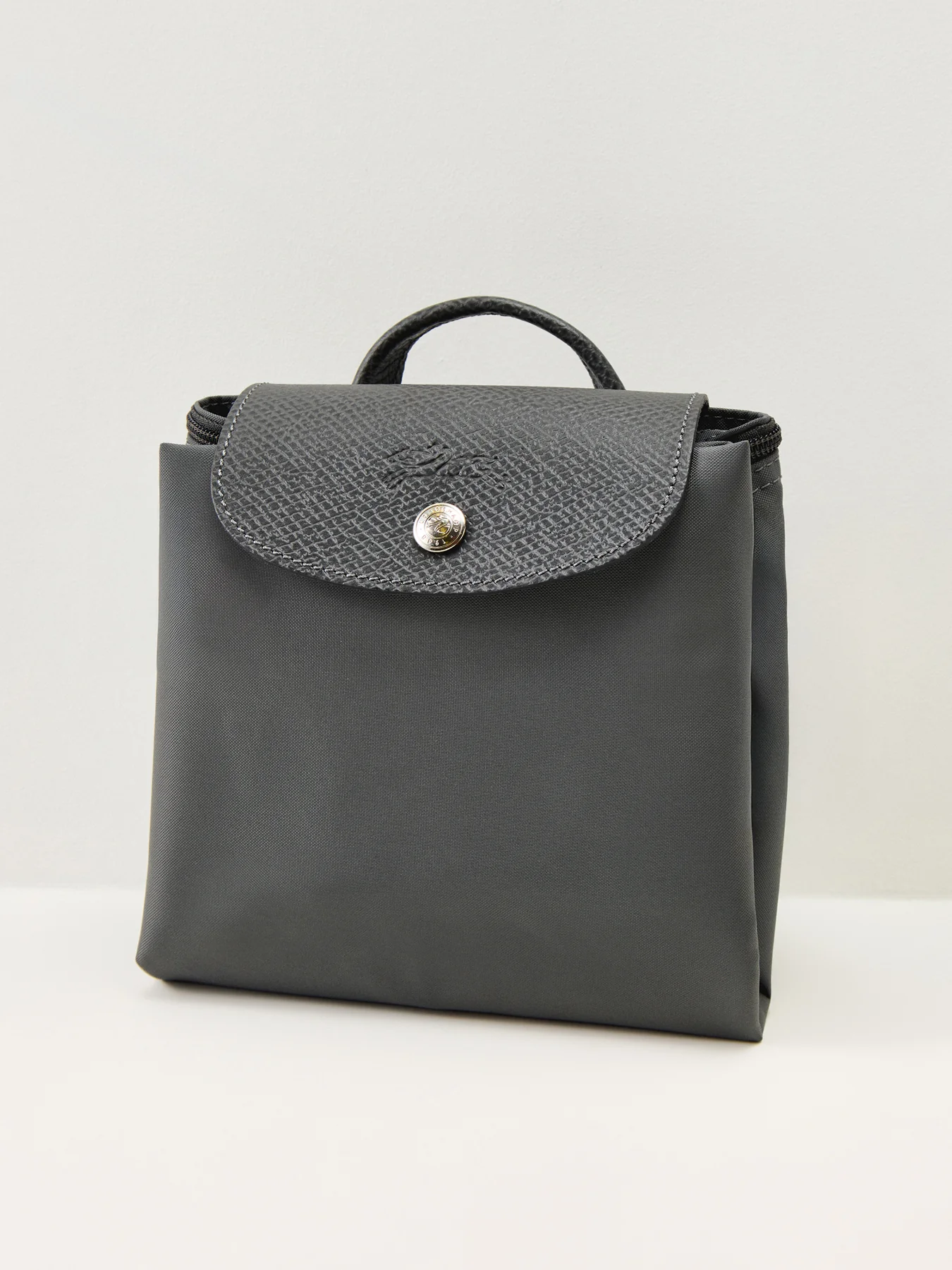 Le Pliage Green Medium Backpack Graphite - Image 5