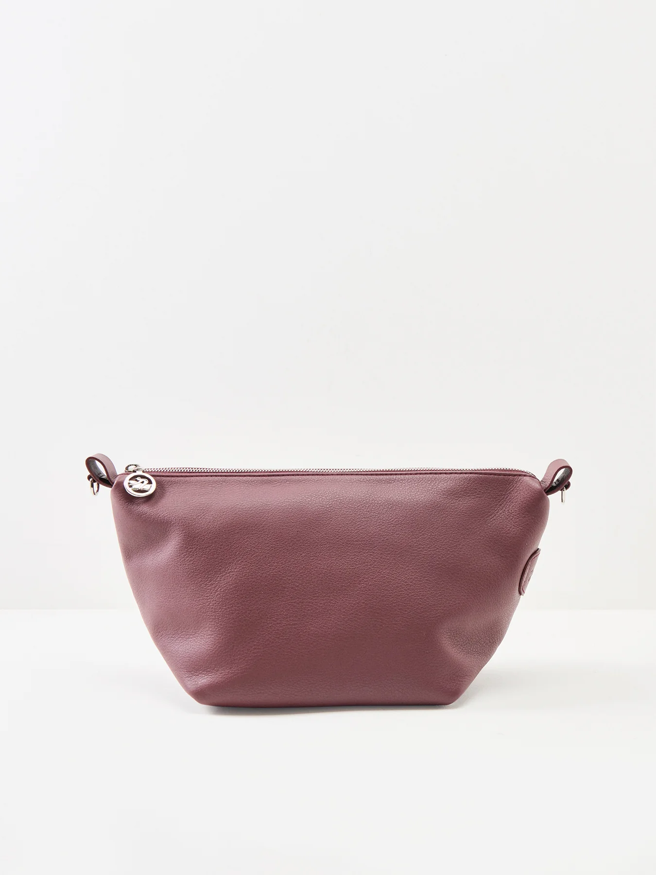 Le Slouchy Small Leather Crossbody Bag Pomegranate - Image 6