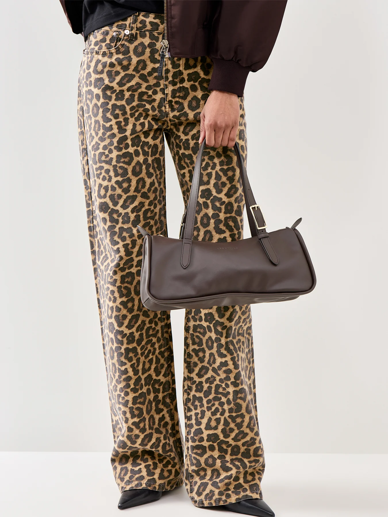 Looong Shoulder Bag Mocha - Image 2