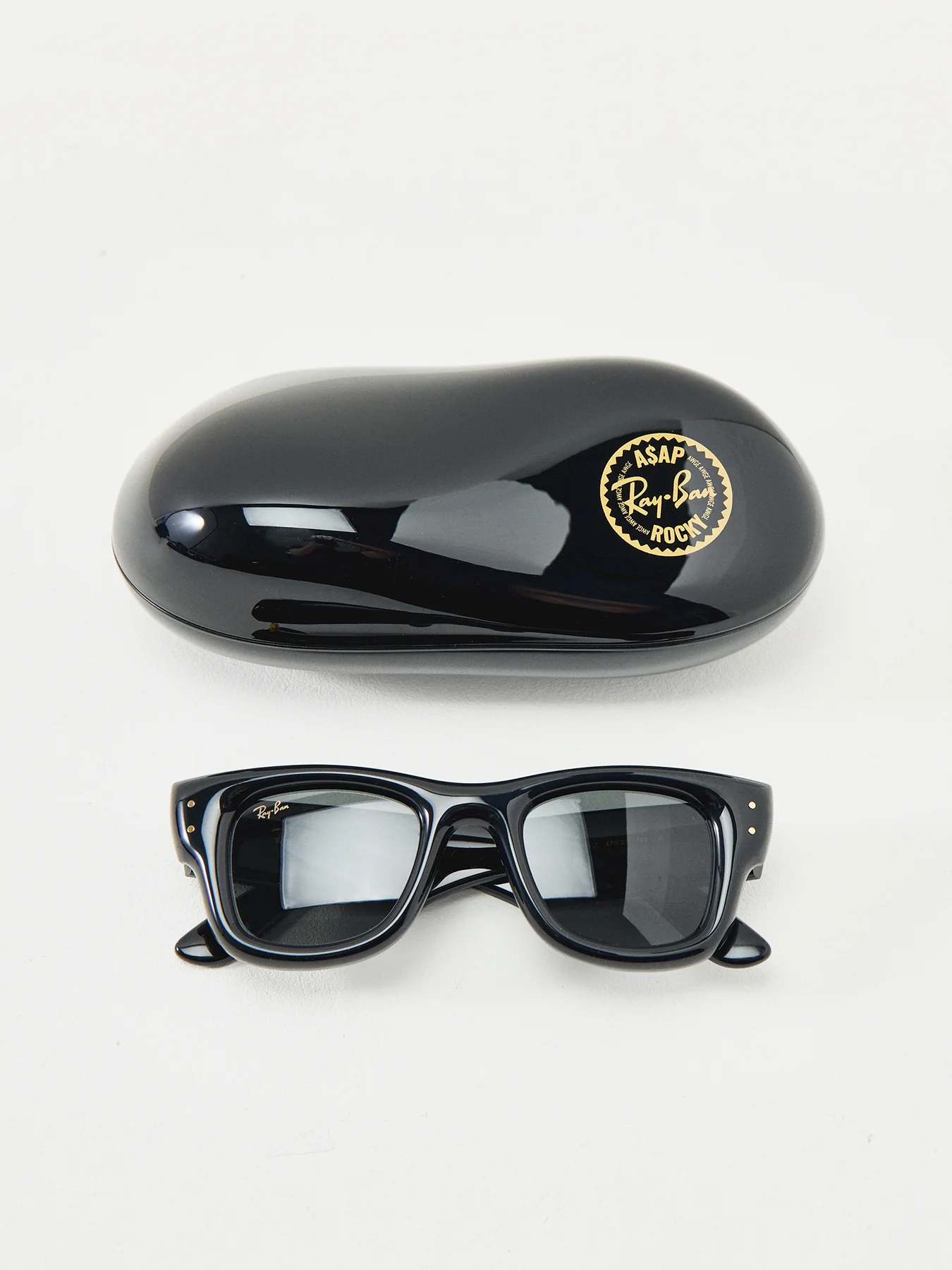 Wayfarer Puffer Sunglasses Black - Image 4