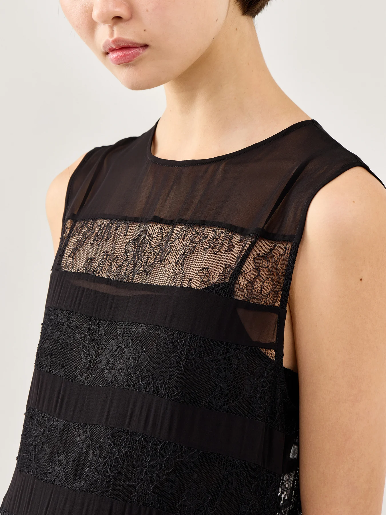 Gessy Lace Insert Maxi Dress Navy - Image 3