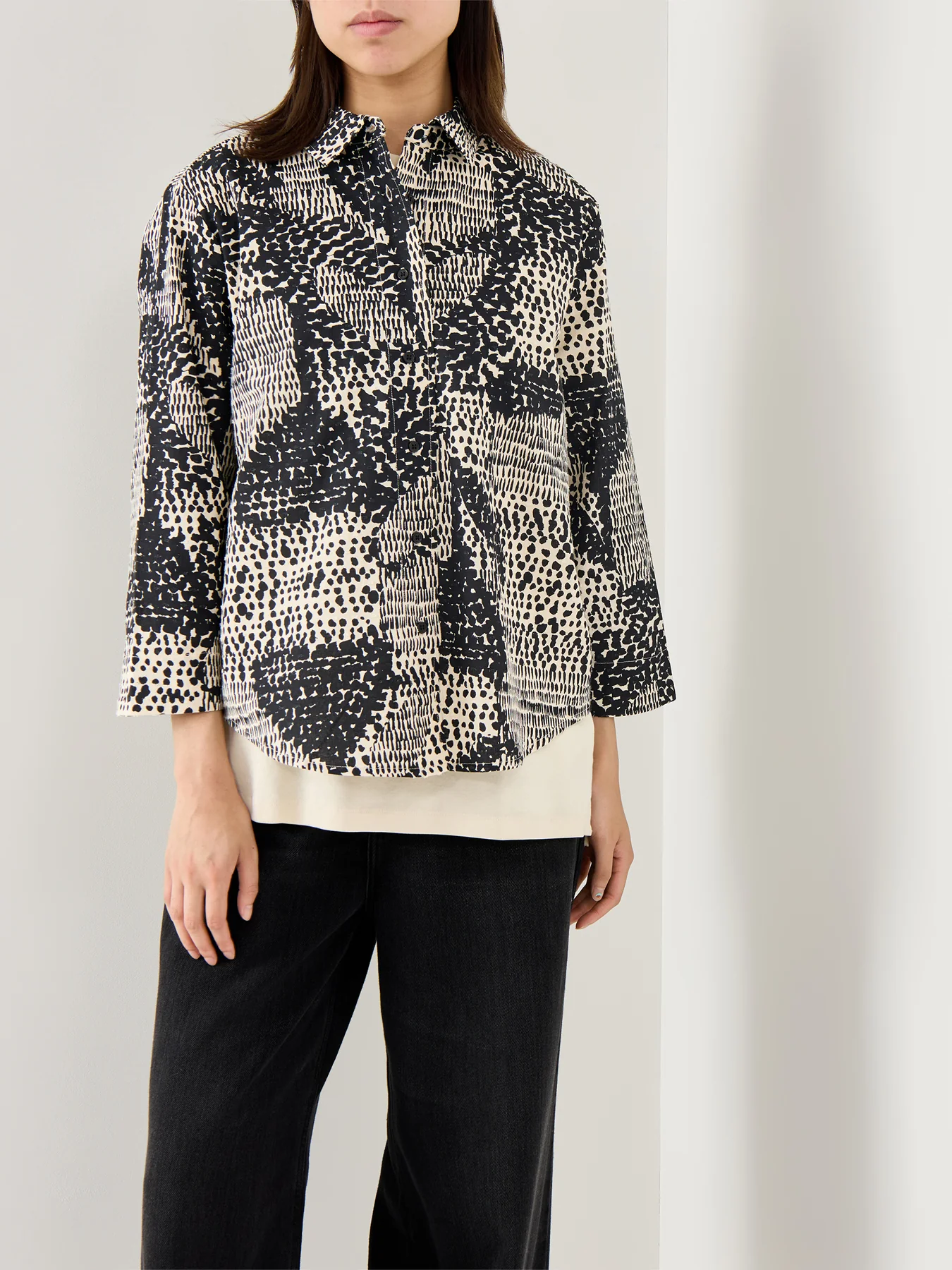 MaIduka Printed 3/4 Sleeve Shirt Black - Image 4