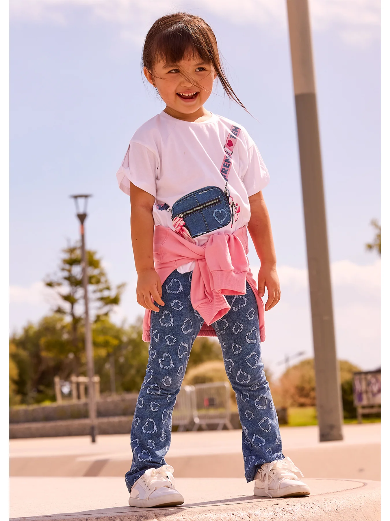 Kids’ T-Shirt and Heart Leggings Set Multi - Image 4