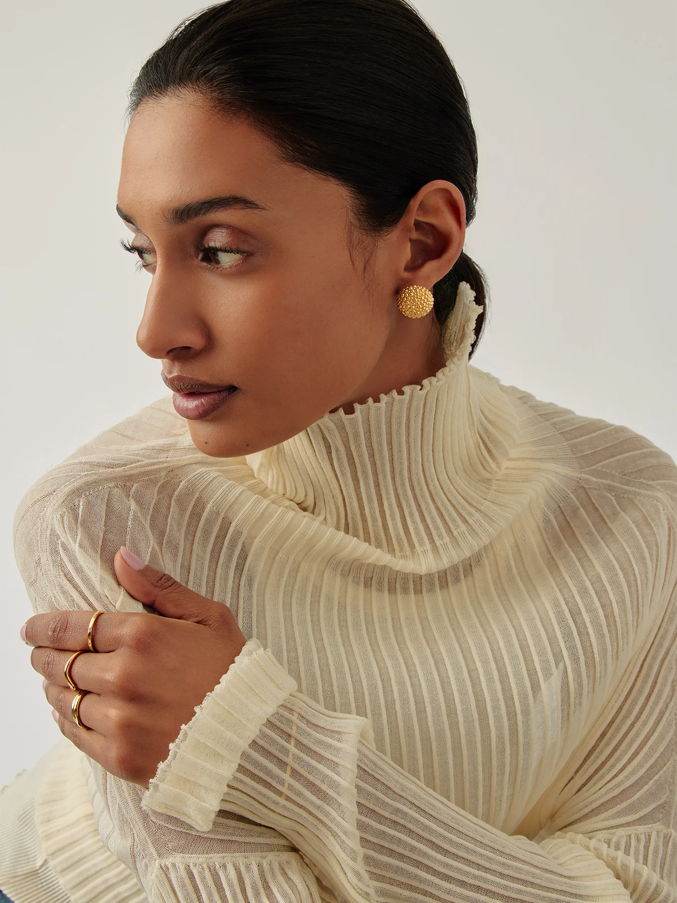 Baya Dome Stud Earrings Gold - Image 2