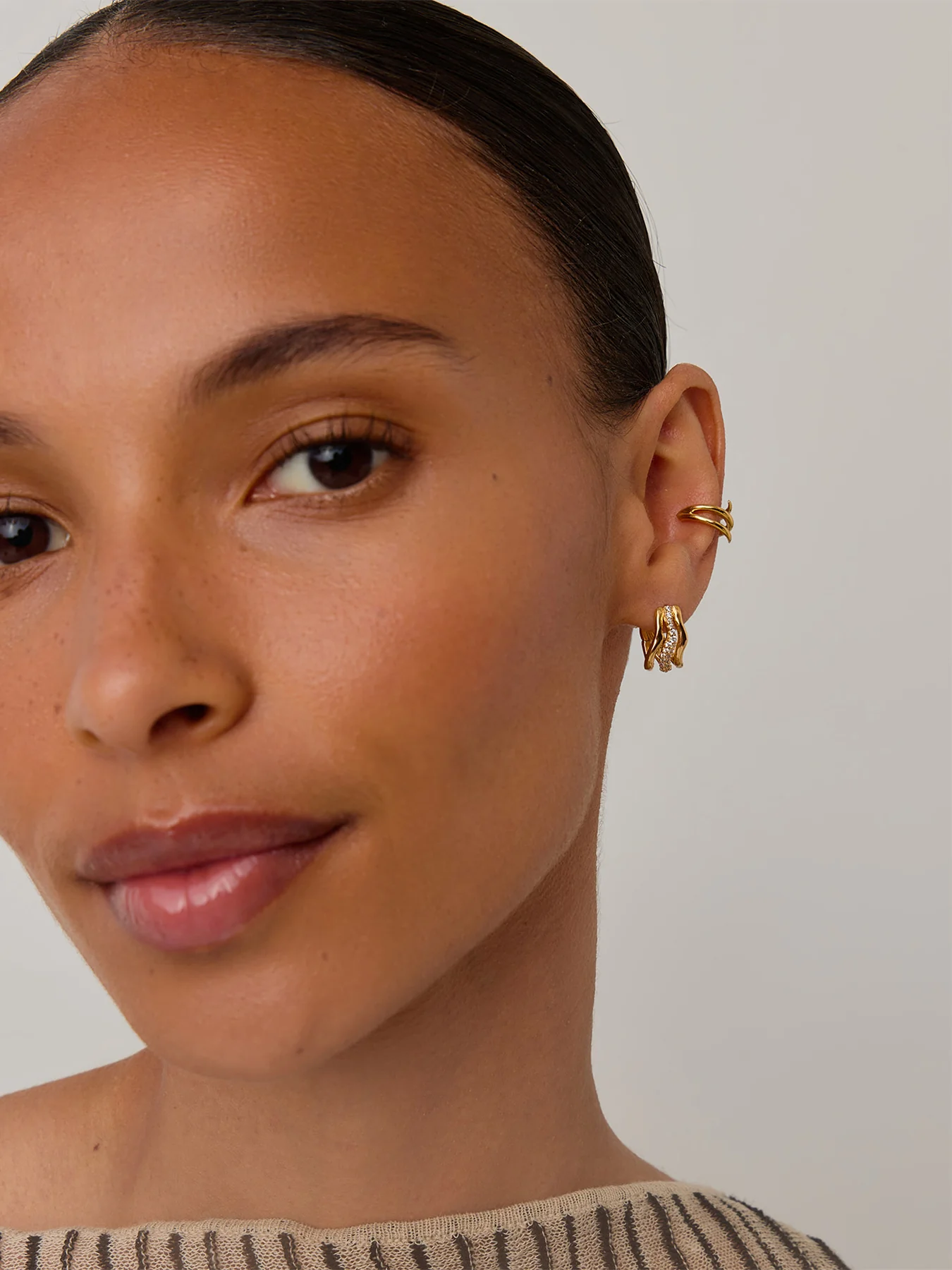 Molten Snow Triple Hoop Earrings Gold - Image 3
