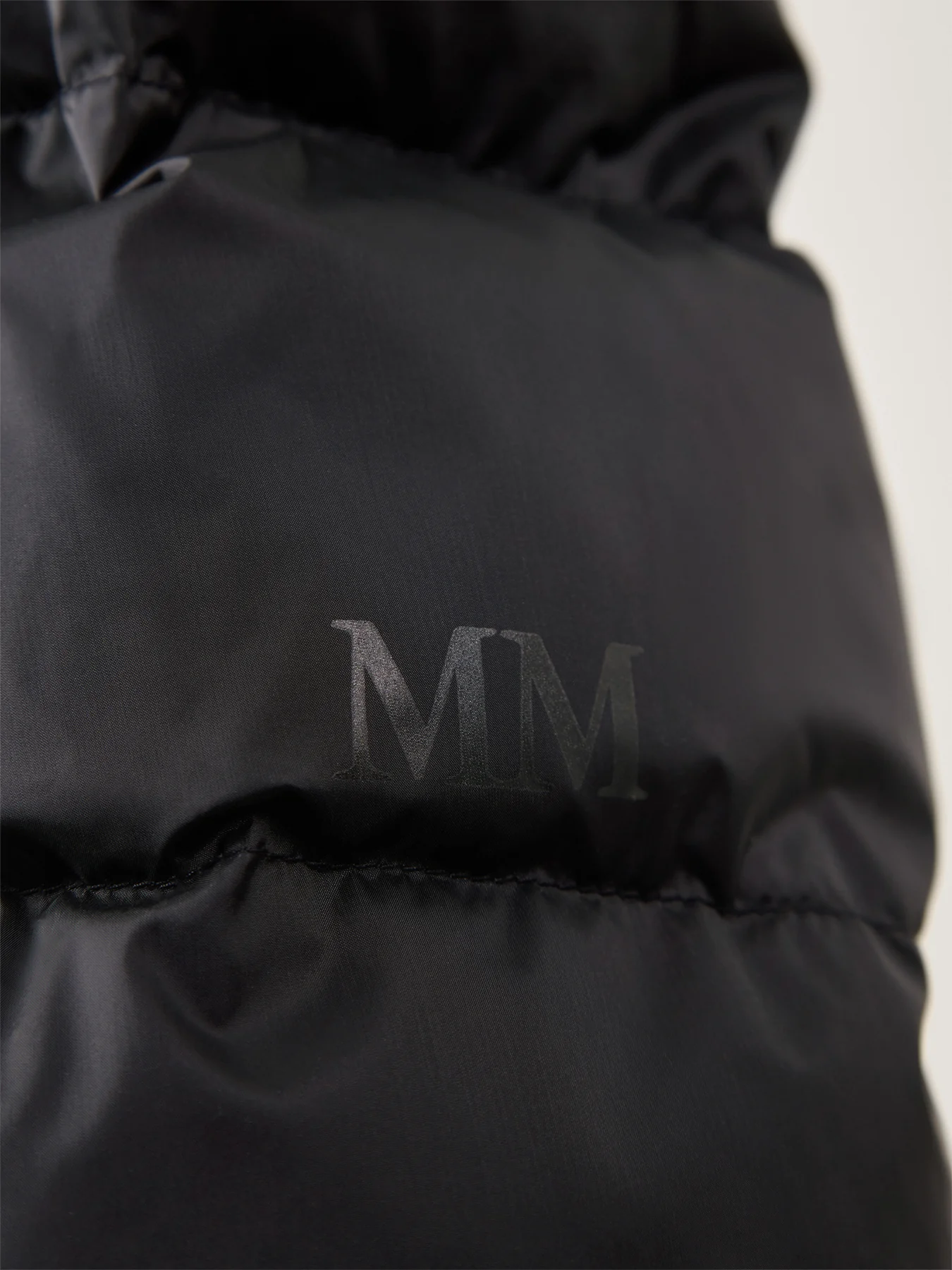 Carioca Coat Black - Image 3