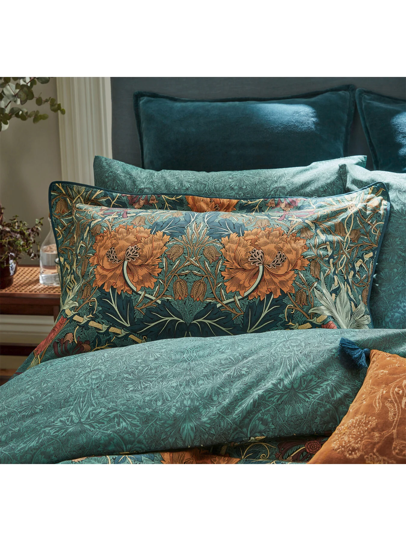 Honeysuckle and Tulip Heritage Duvet Cover Set - Image 2