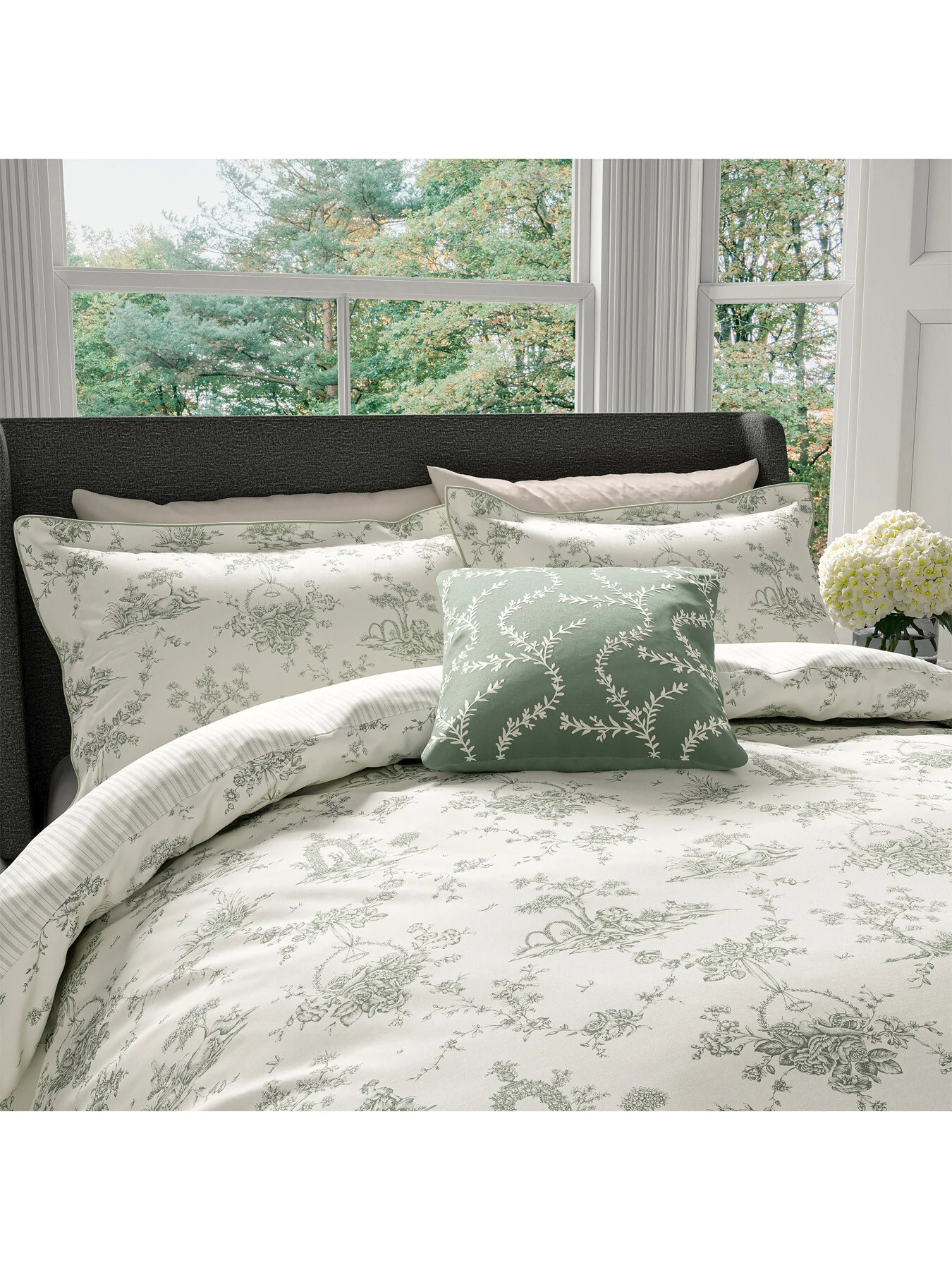 Garden of Love V&A Duvet Cover Collection - Image 4