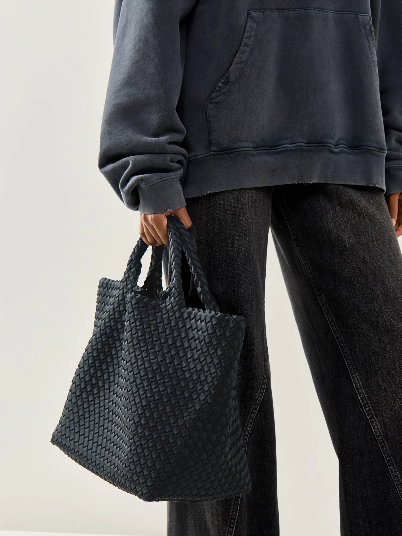 St Barths Medium Tote Onyz - Image 2
