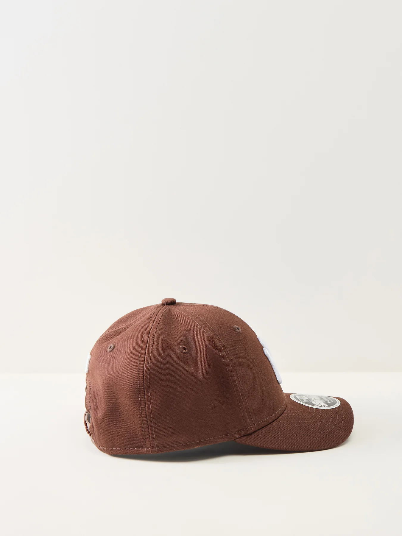 9Forty Mid Crown Cap Brown - Image 2