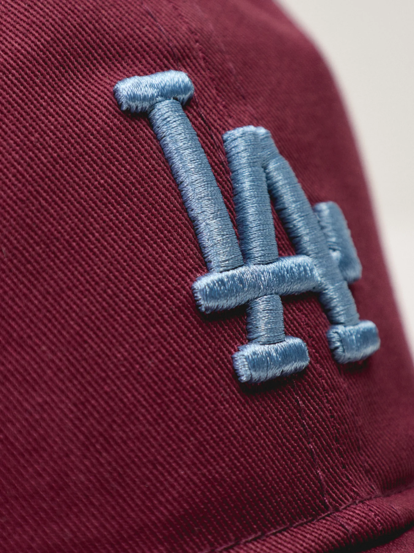 New Era Essentials Cap In Burgundy - Image 3