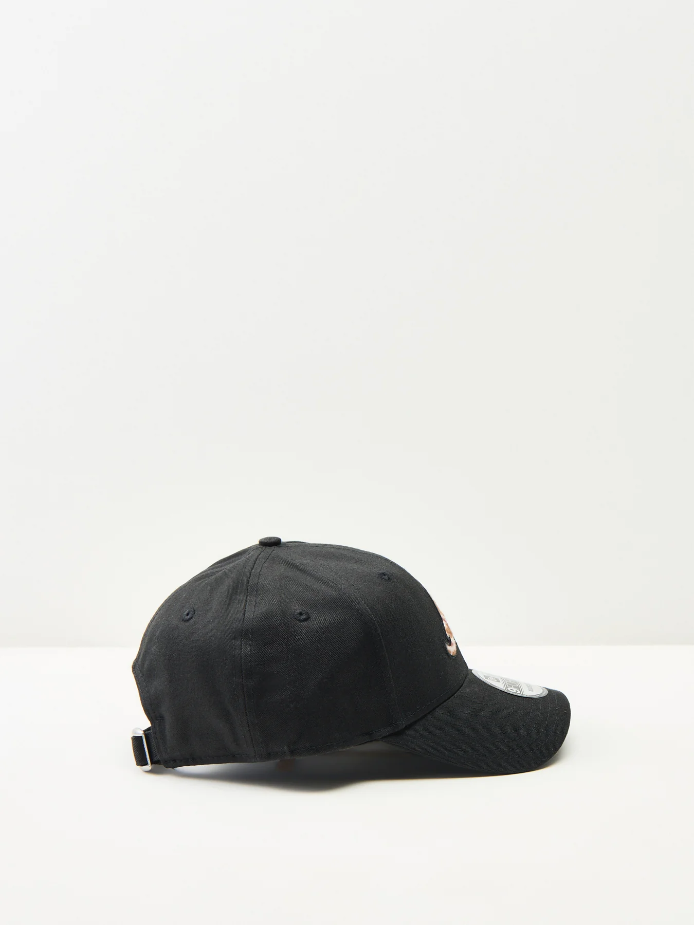 Faux Pony 9Forty NY Cap Black - Image 2