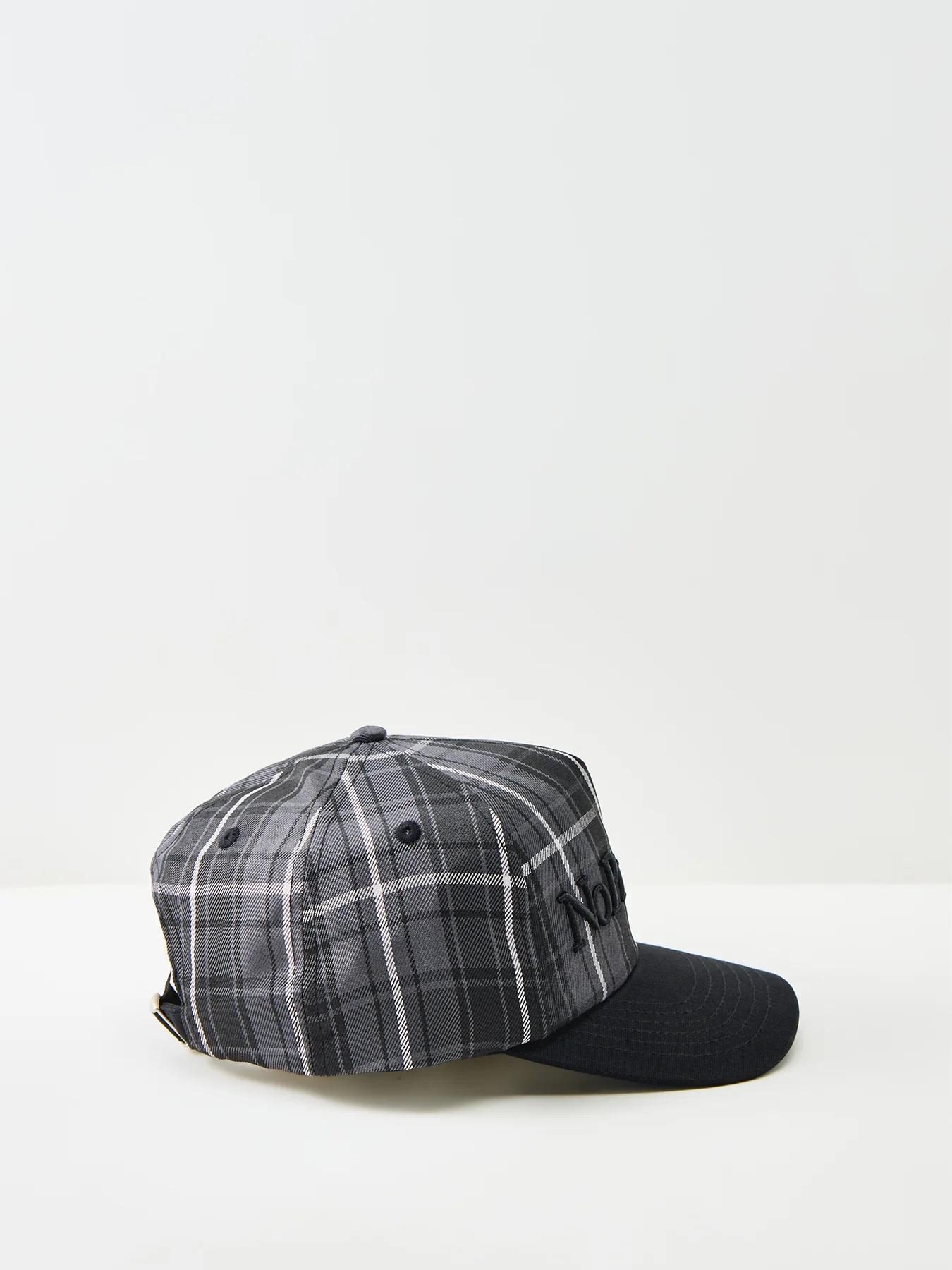 Plaid Cotton Cap Black - Image 2