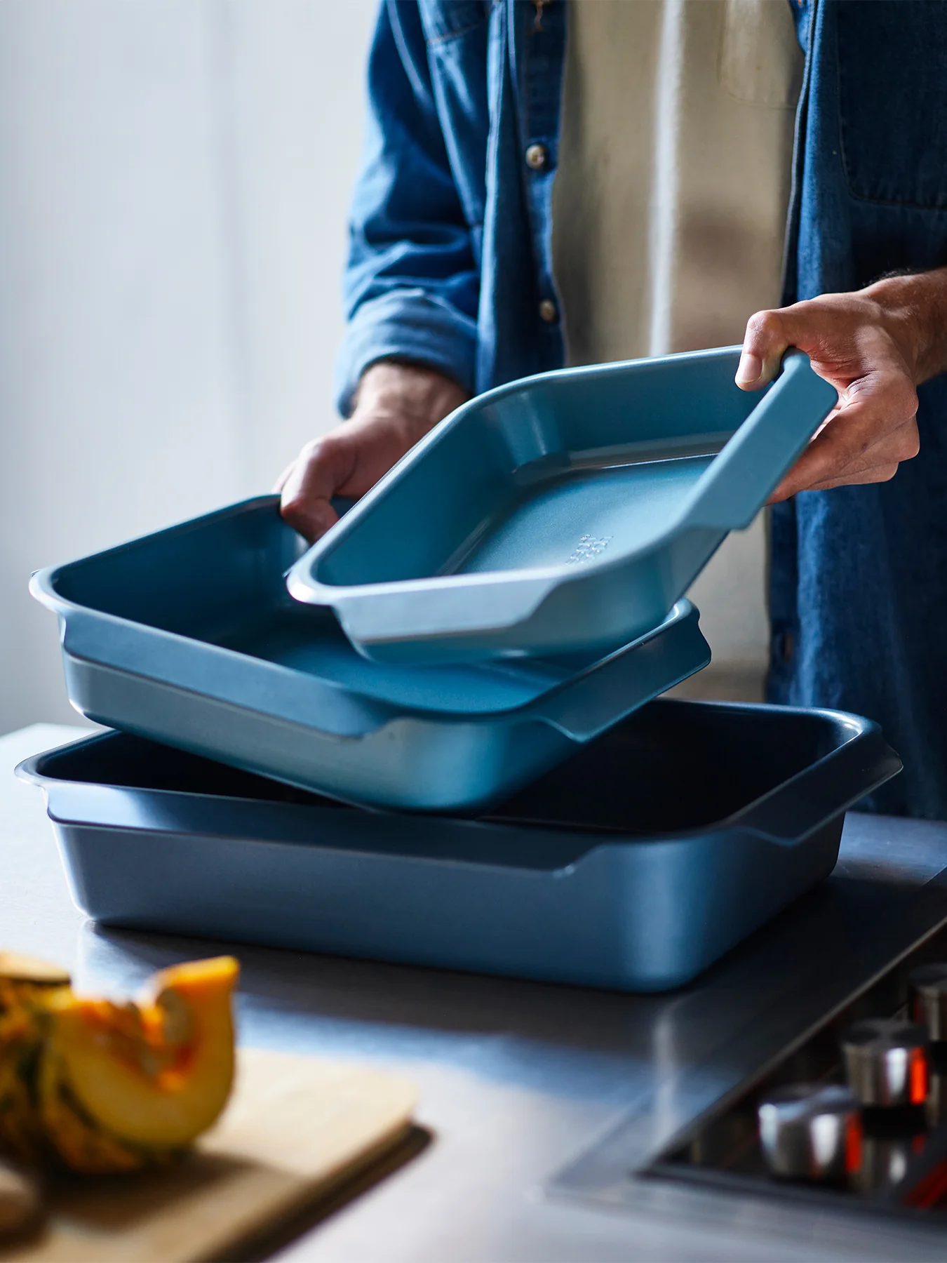 Nest Oven Tray Medium Blue - Image 4