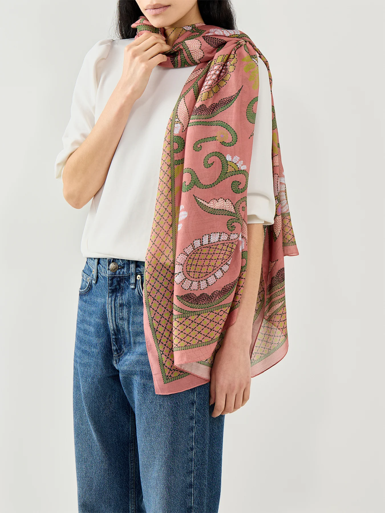 Giant Kantha Dusk Scarf Pink - Image 2