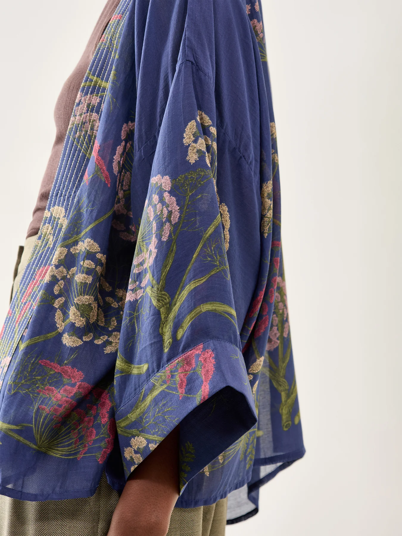 Parsley Seed Short Kimono Blue Print - Image 3