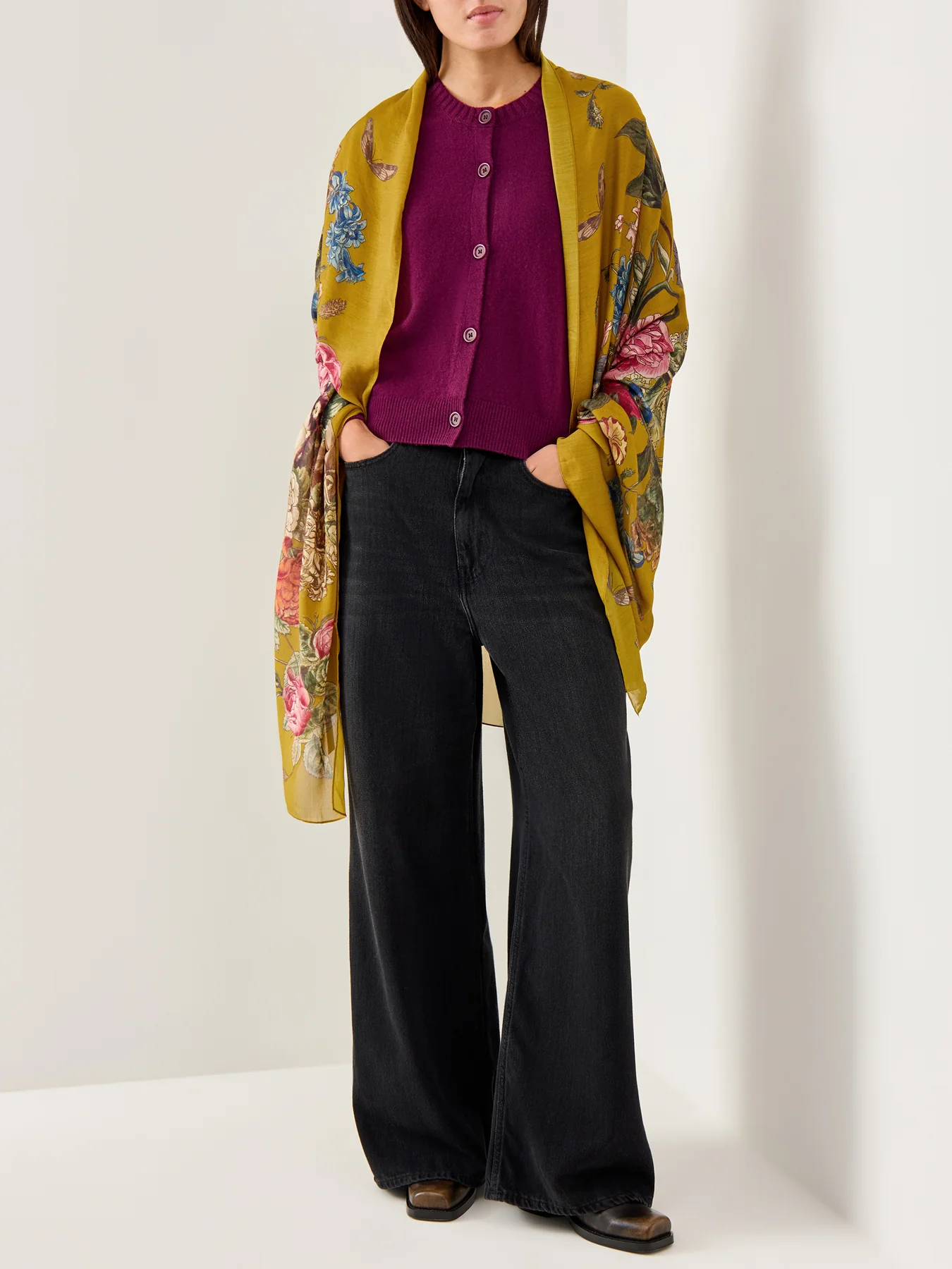 Primula Gold Scarf - Image 2