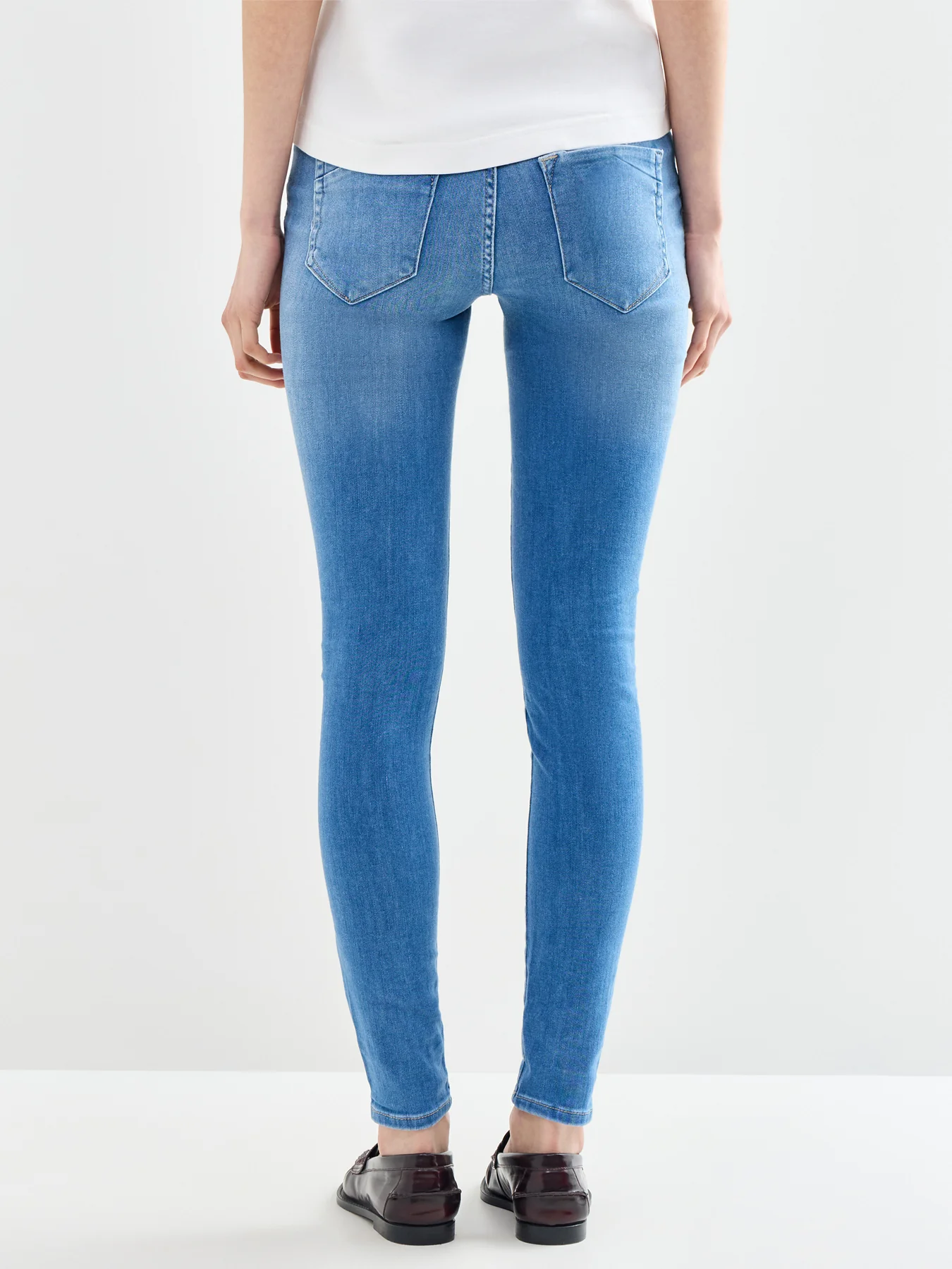 Blush Icon Coin Mid Rise Skinny Jeans Medium Blue - Image 5
