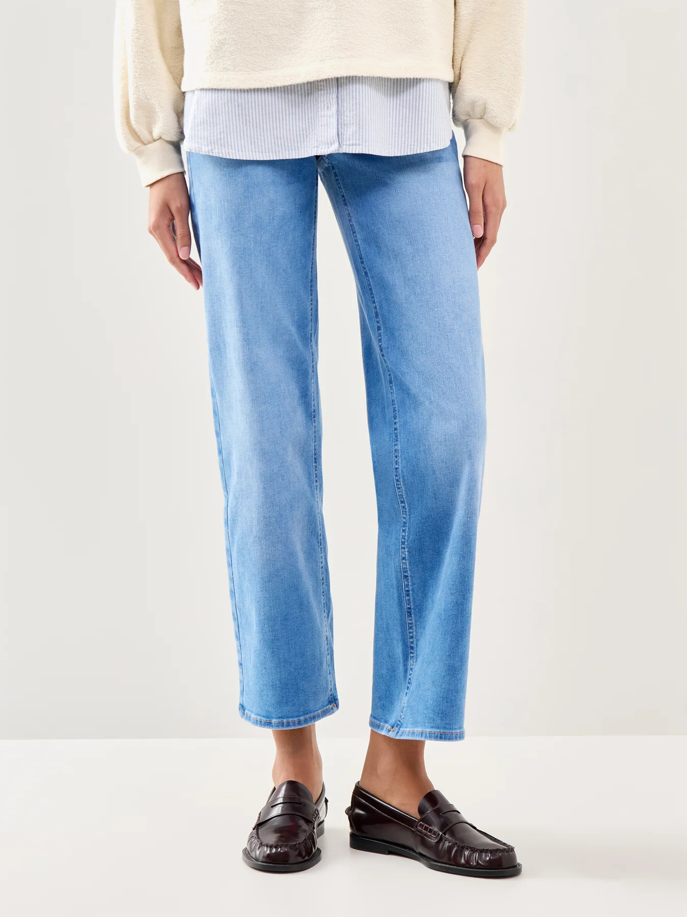 Blush Mid Waist Straight Jeans Blue - Image 4