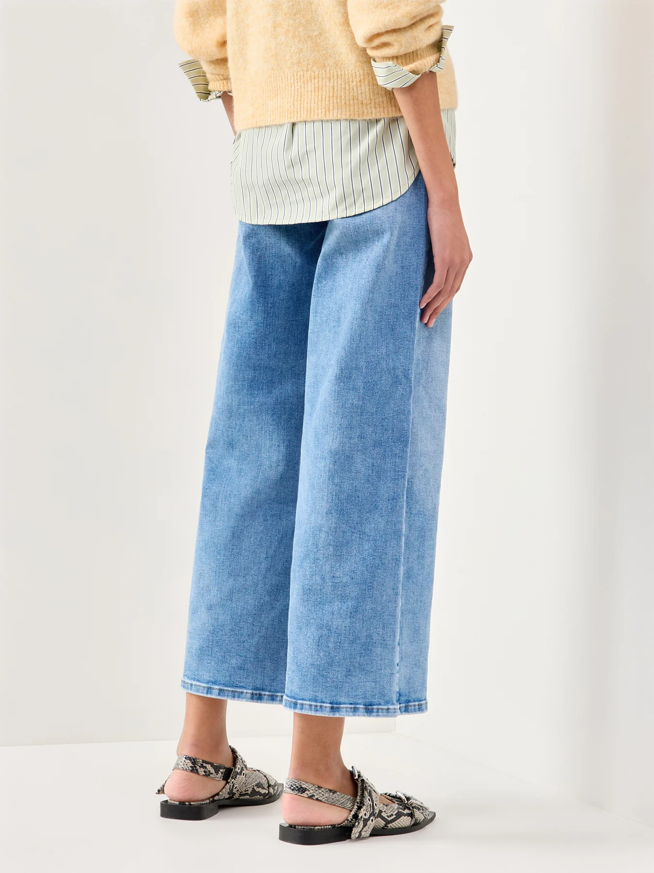 Madison High Waist Wide Leg Jeans Blue - Image 5