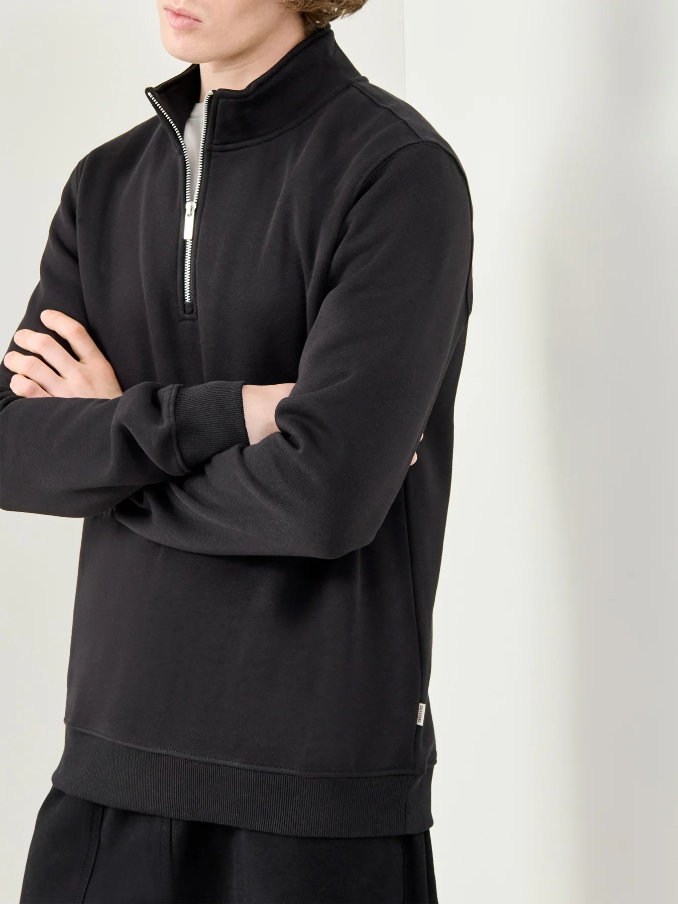 Connor Half Zip Sweatshirt Black - Image 3